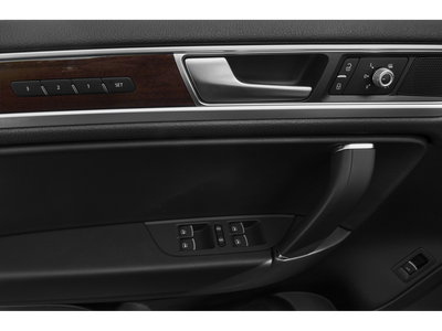 2015 Volkswagen Touareg V6 Lux