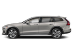 2024 Volvo V60 Cross Country B5 Plus