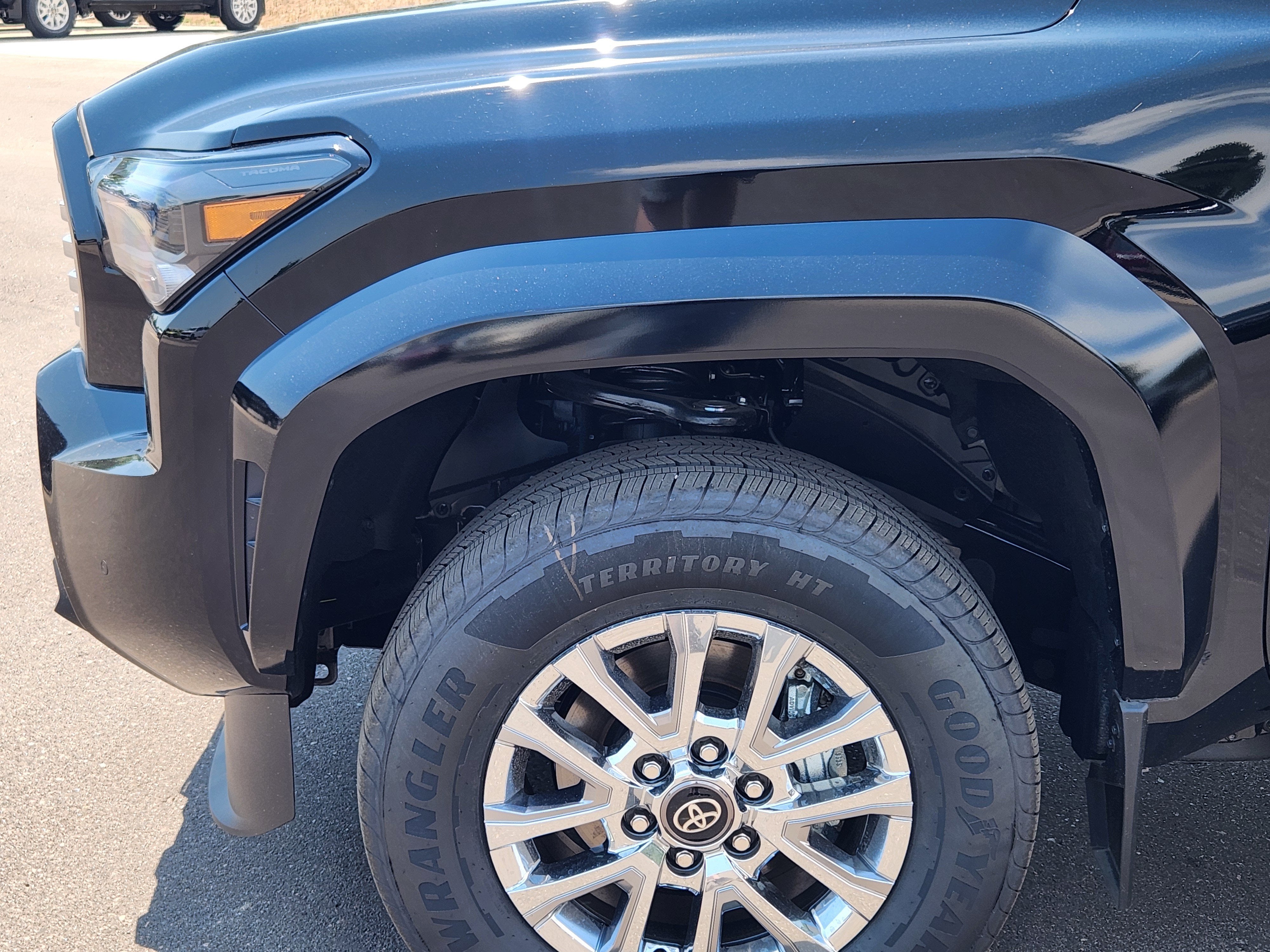 2026 Toyota Tacoma Limited - Photo 6