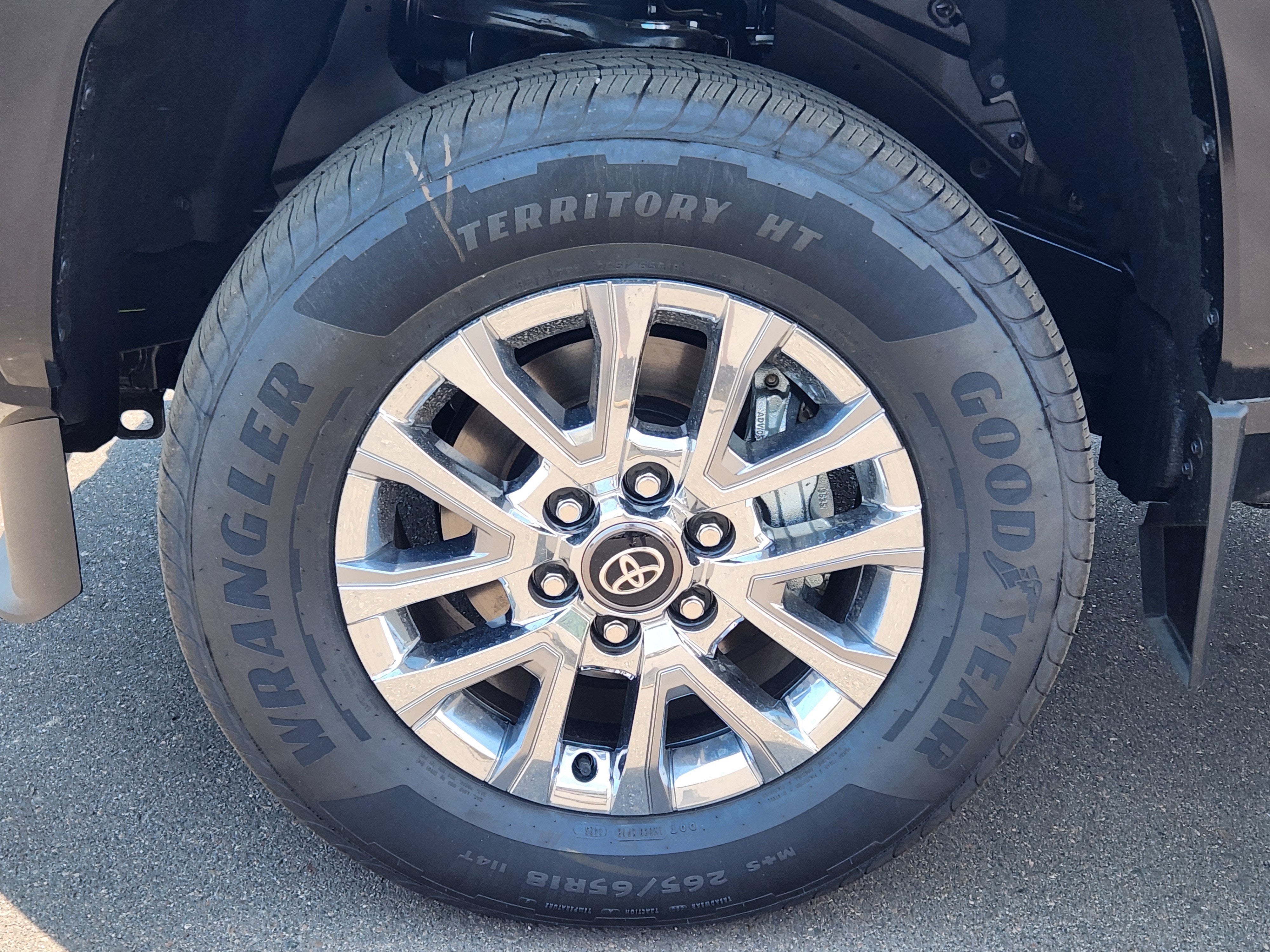 2026 Toyota Tacoma Limited - Photo 7