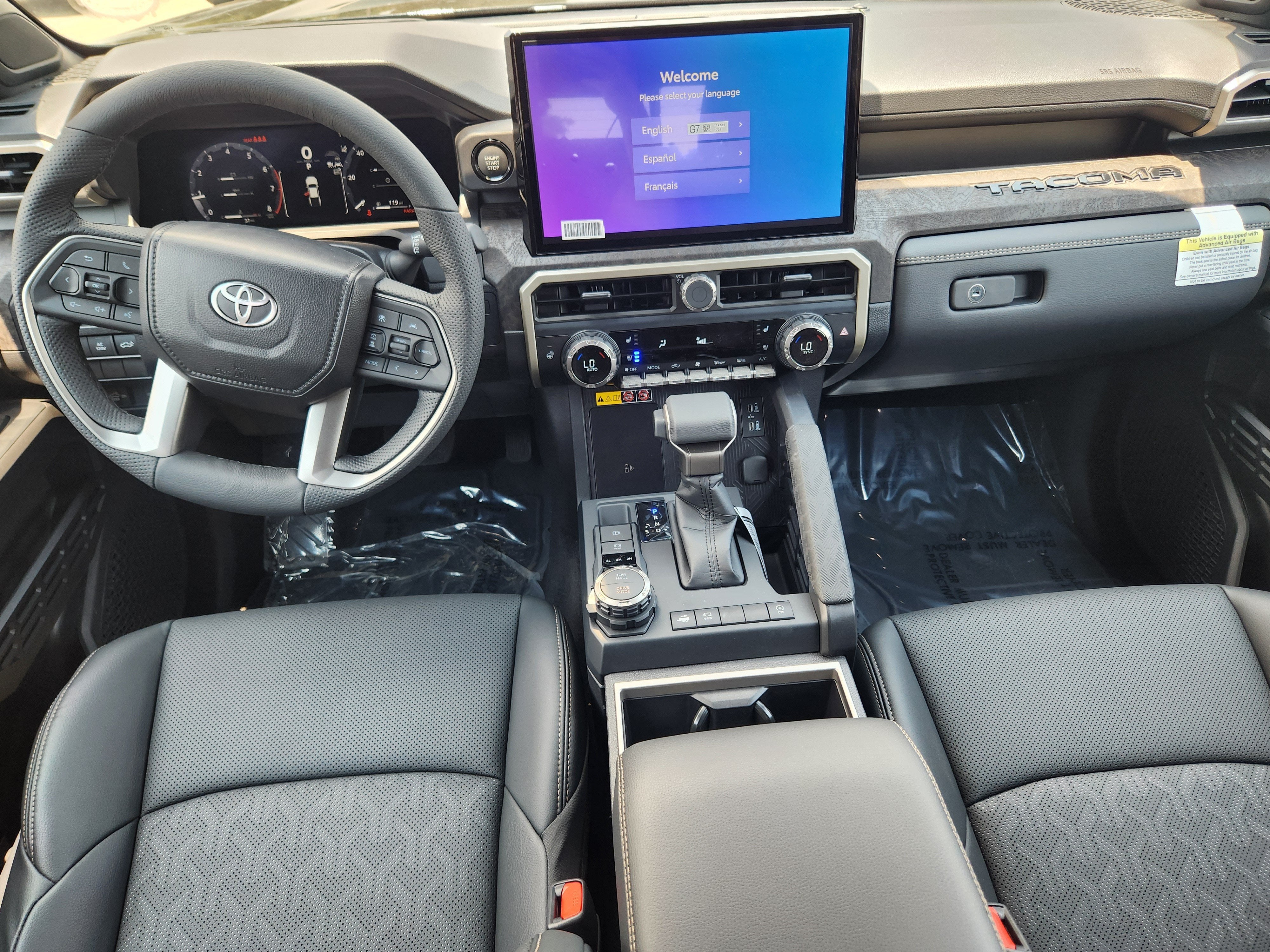 2026 Toyota Tacoma Limited - Photo 8