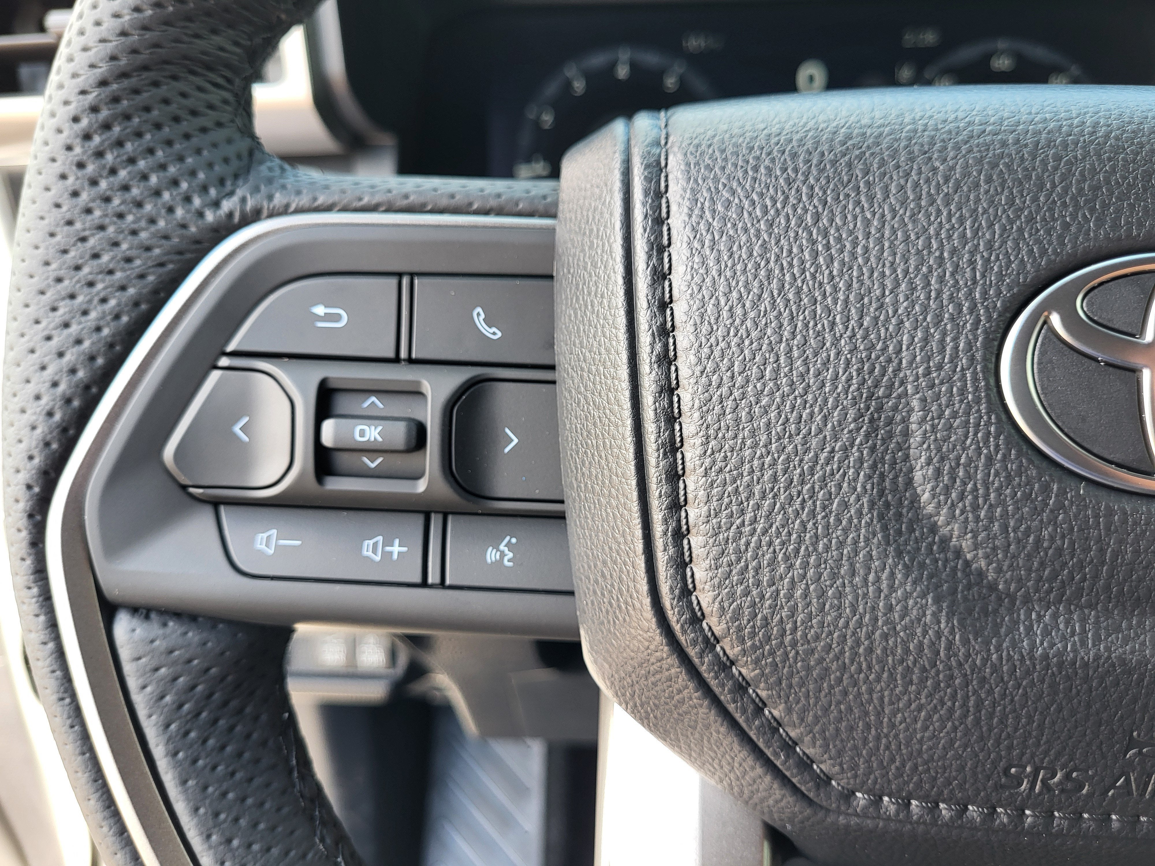 2026 Toyota Tacoma i-FORCE MAX Tacoma Trailhunter