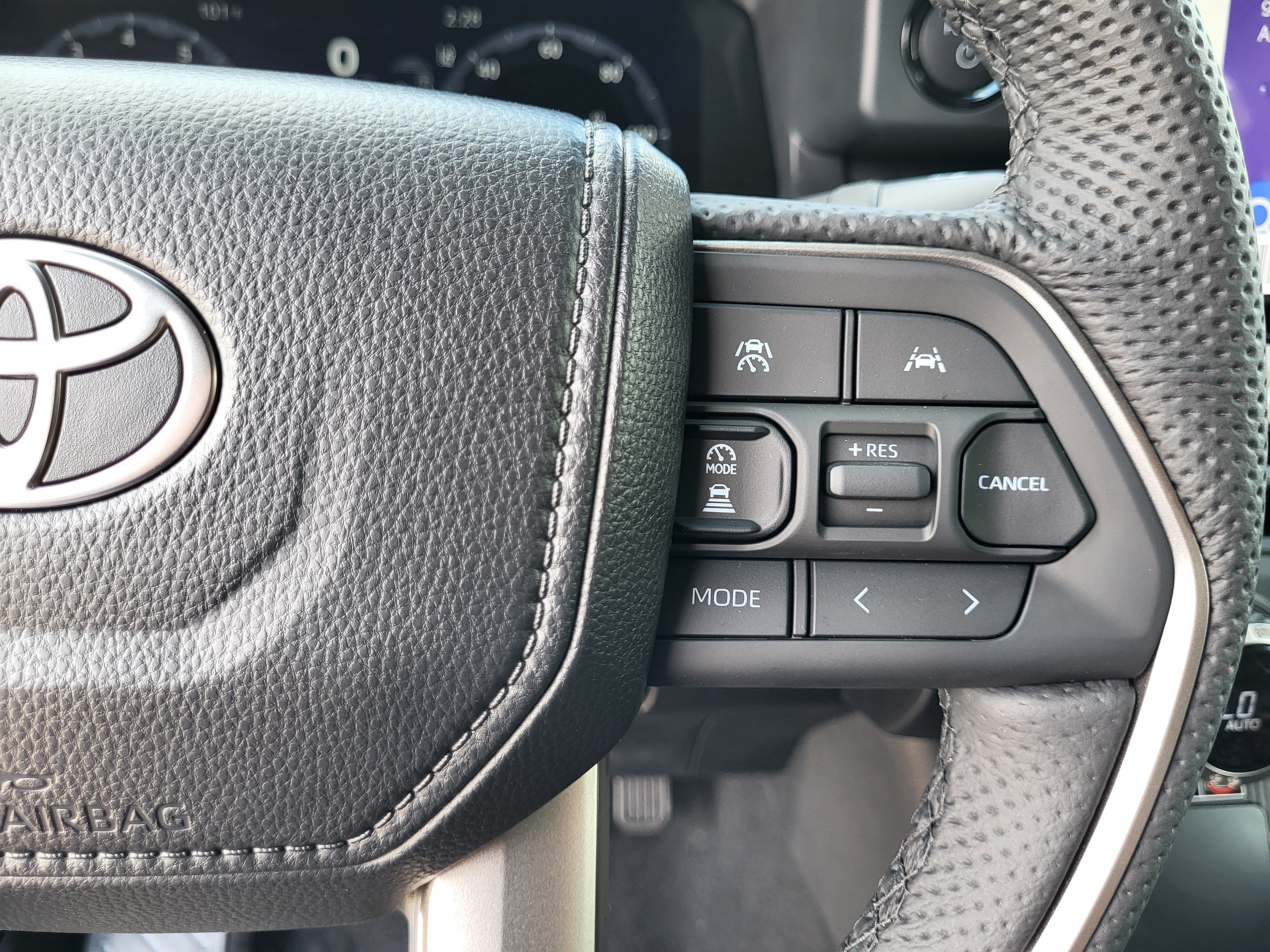 2026 Toyota Tacoma i-FORCE MAX Tacoma Trailhunter