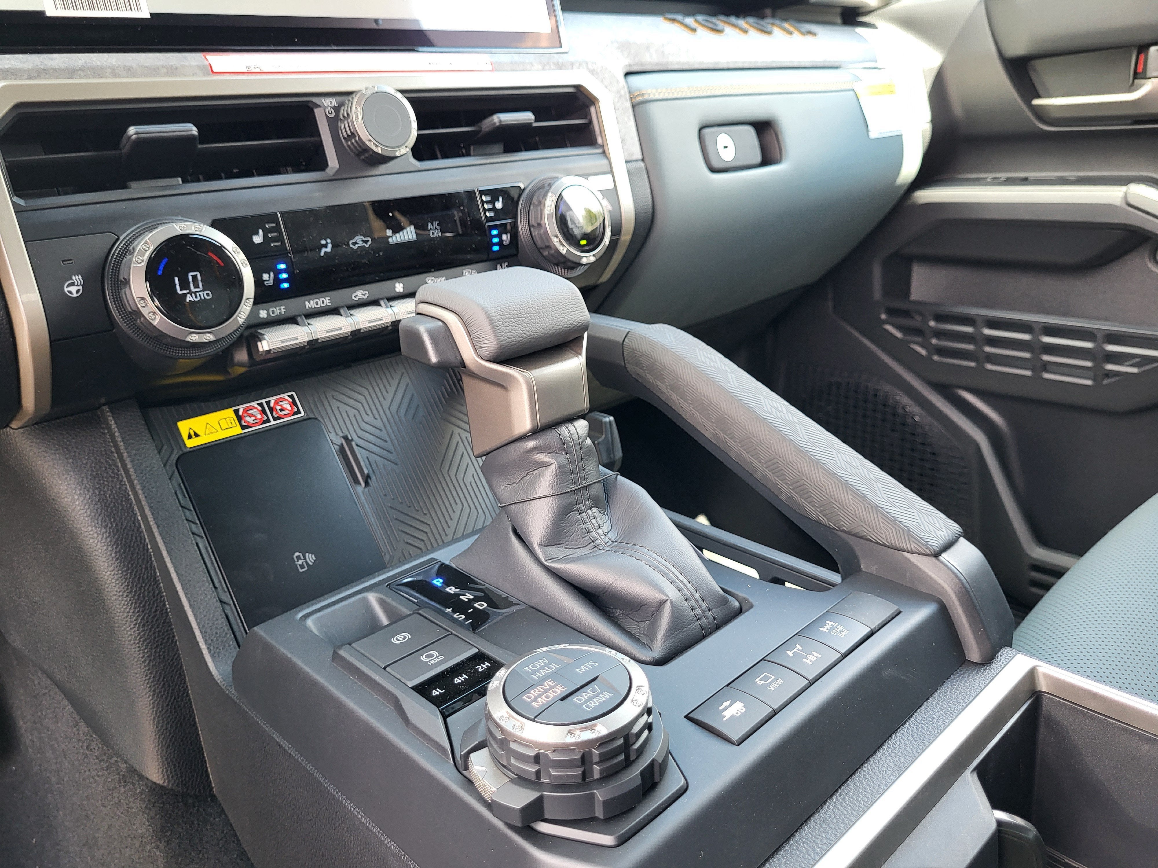2026 Toyota Tacoma i-FORCE MAX Tacoma Trailhunter