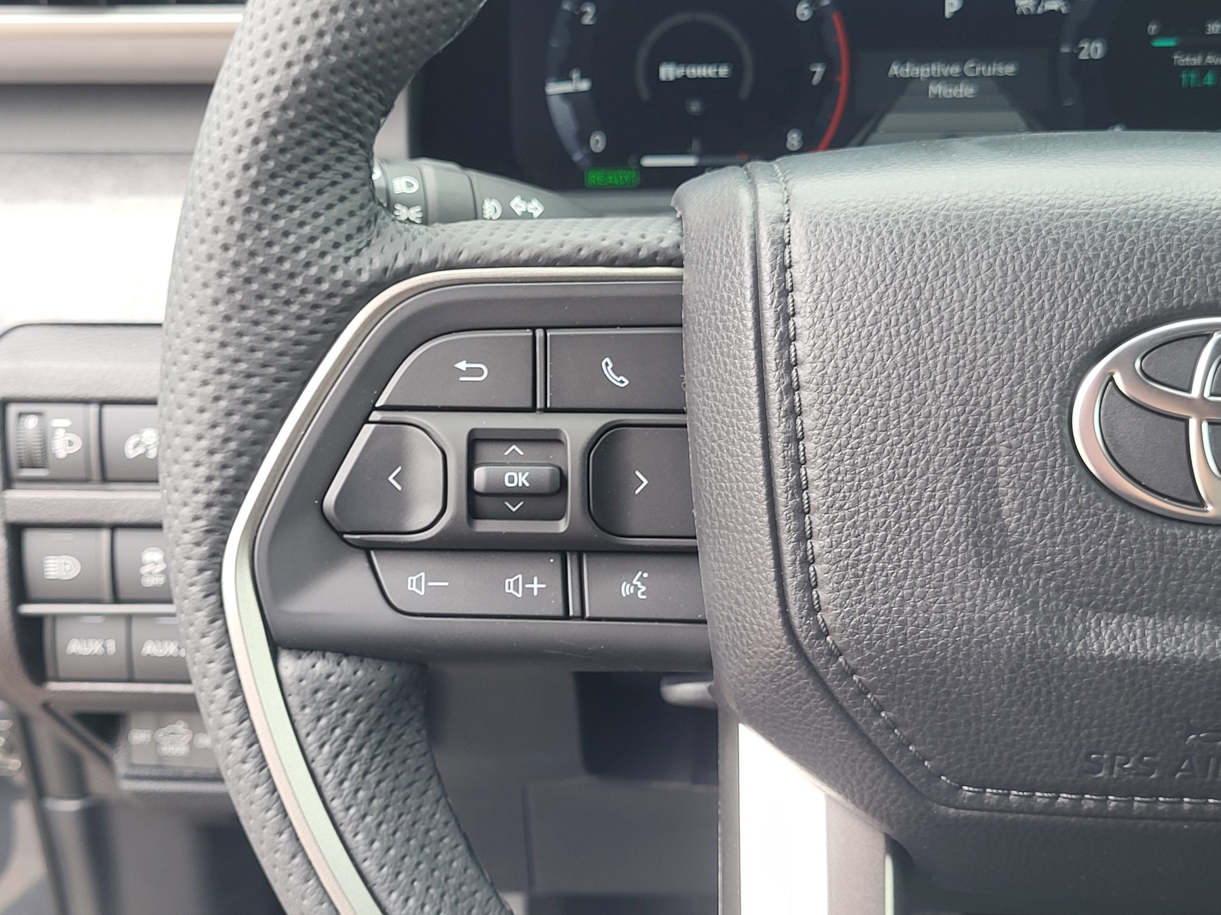 2026 Toyota Tacoma i-FORCE MAX Tacoma Trailhunter