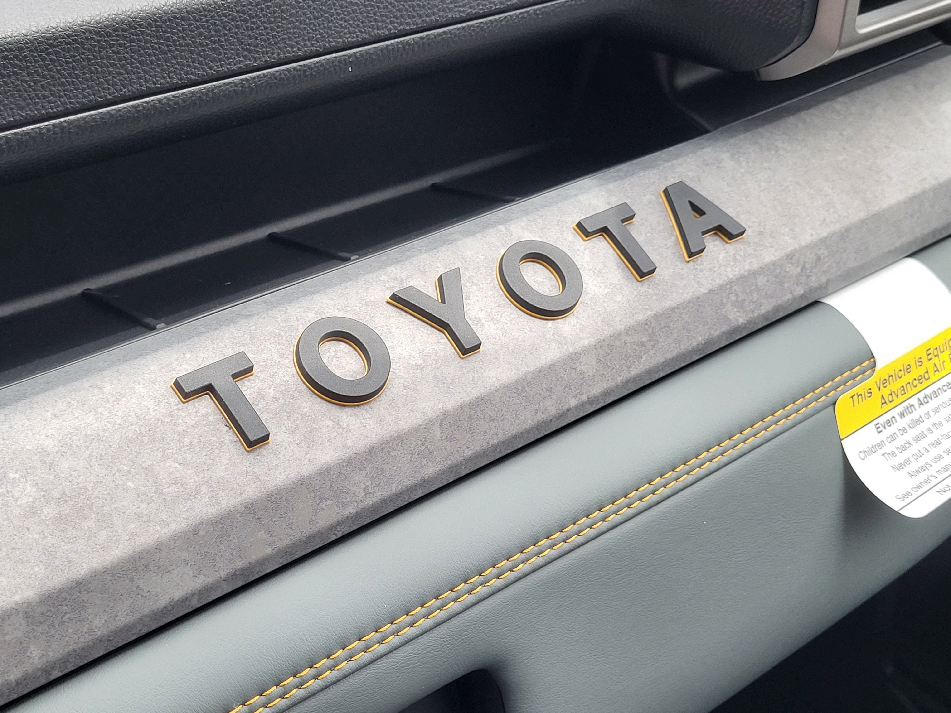 2026 Toyota Tacoma i-FORCE MAX Tacoma Trailhunter