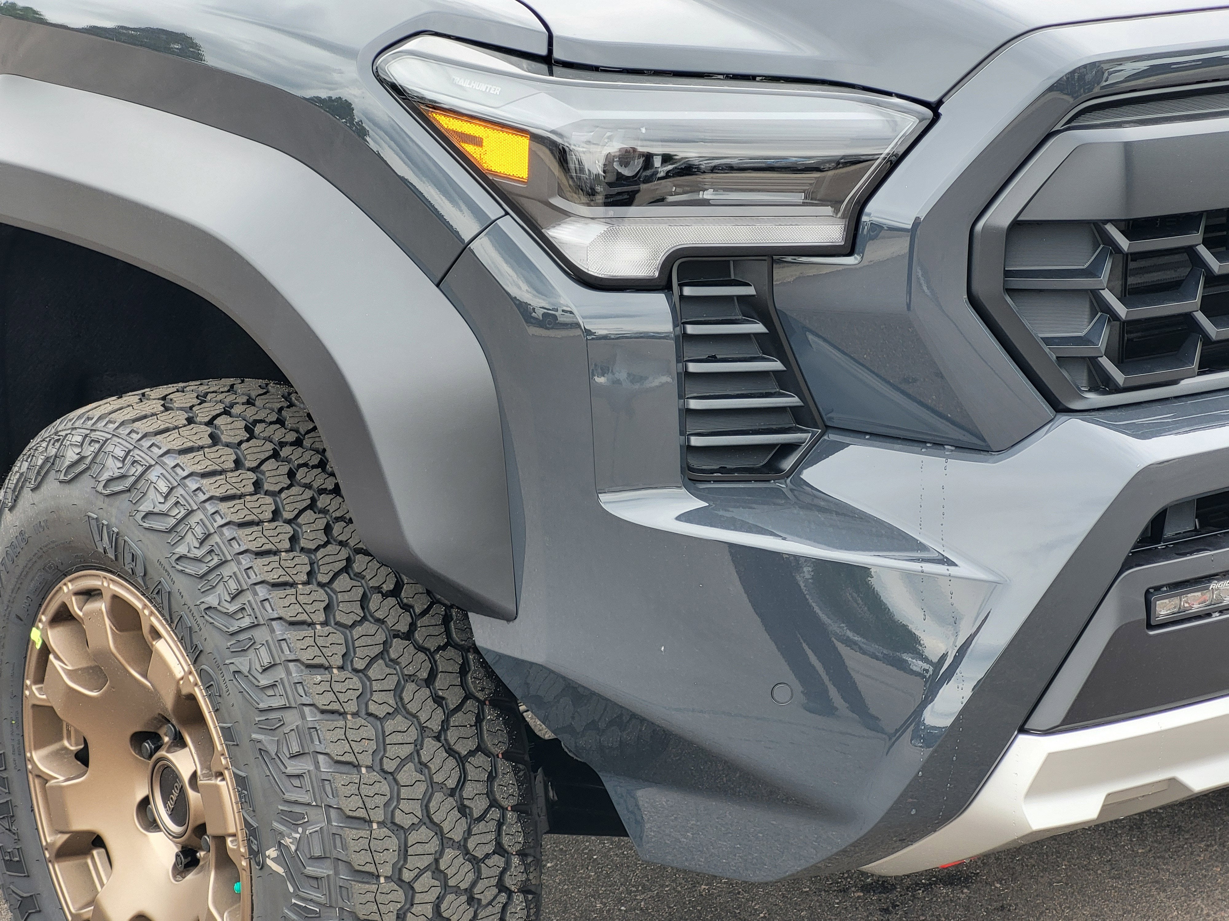 2026 Toyota Tacoma i-FORCE MAX Tacoma Trailhunter
