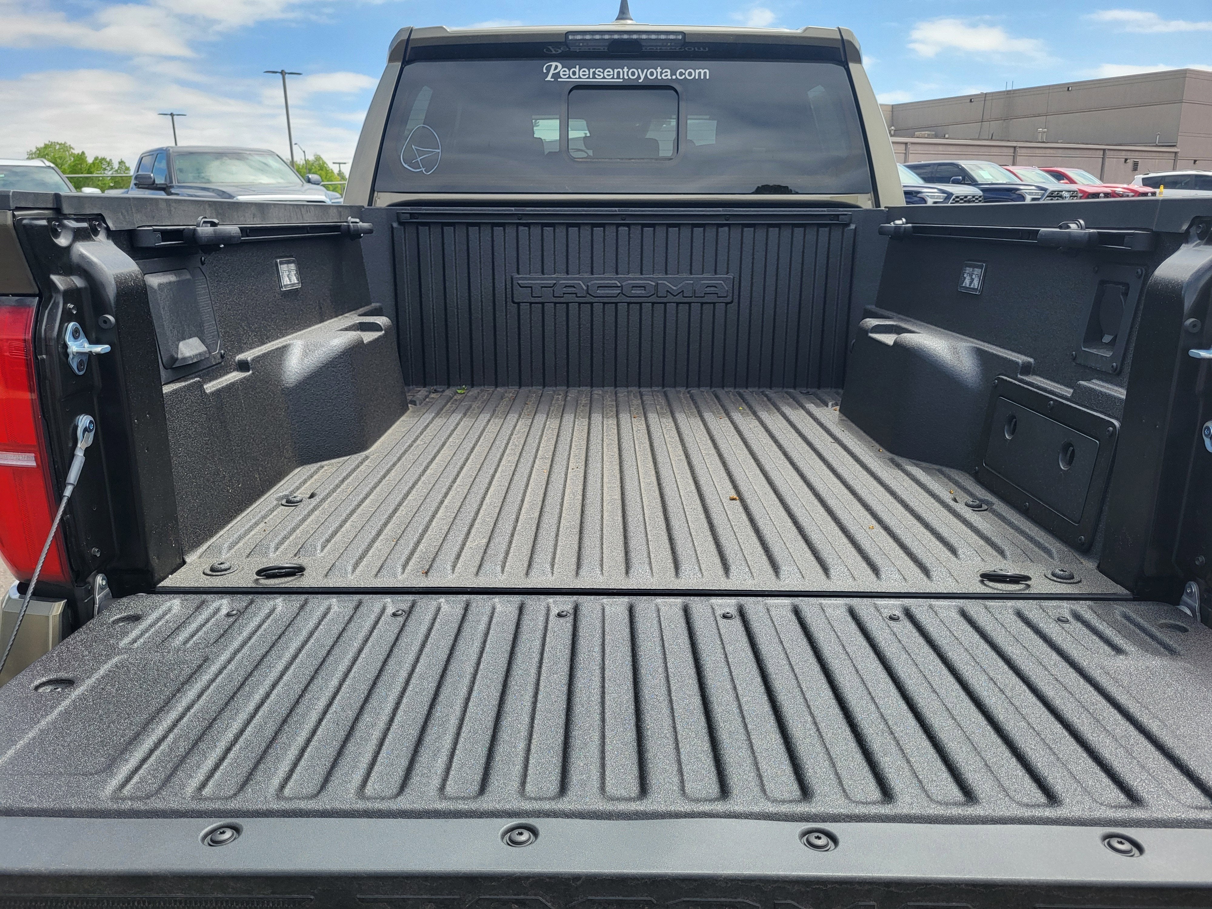2026 Toyota Tacoma i-FORCE MAX Tacoma TRD Off-Road
