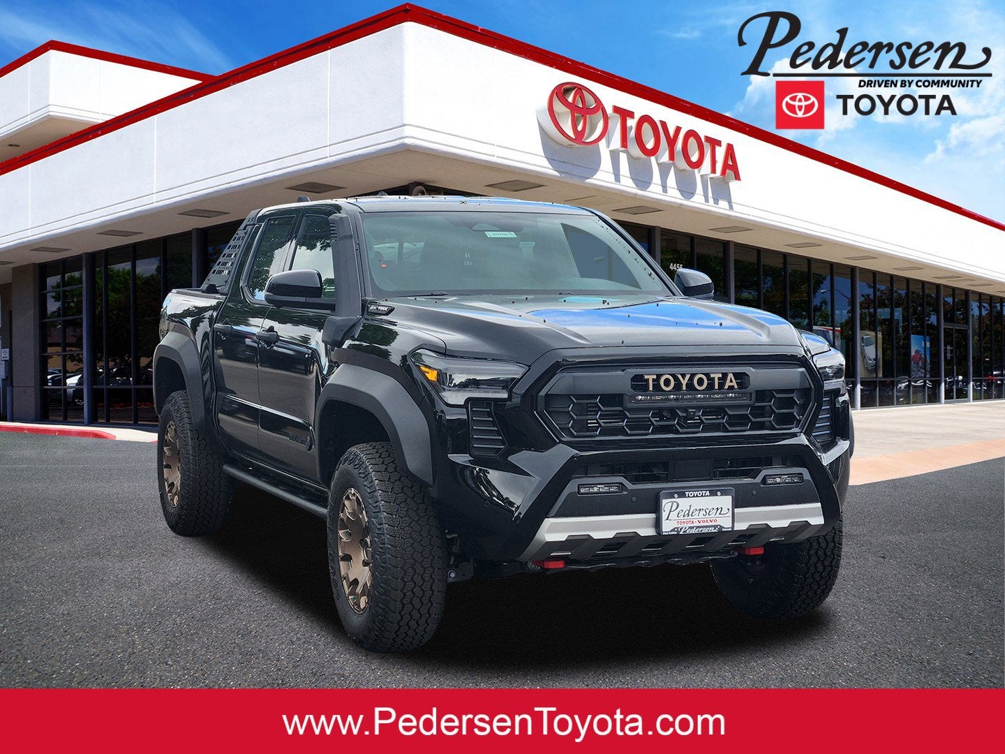 2026 Toyota Tacoma i-FORCE MAX Tacoma Trailhunter