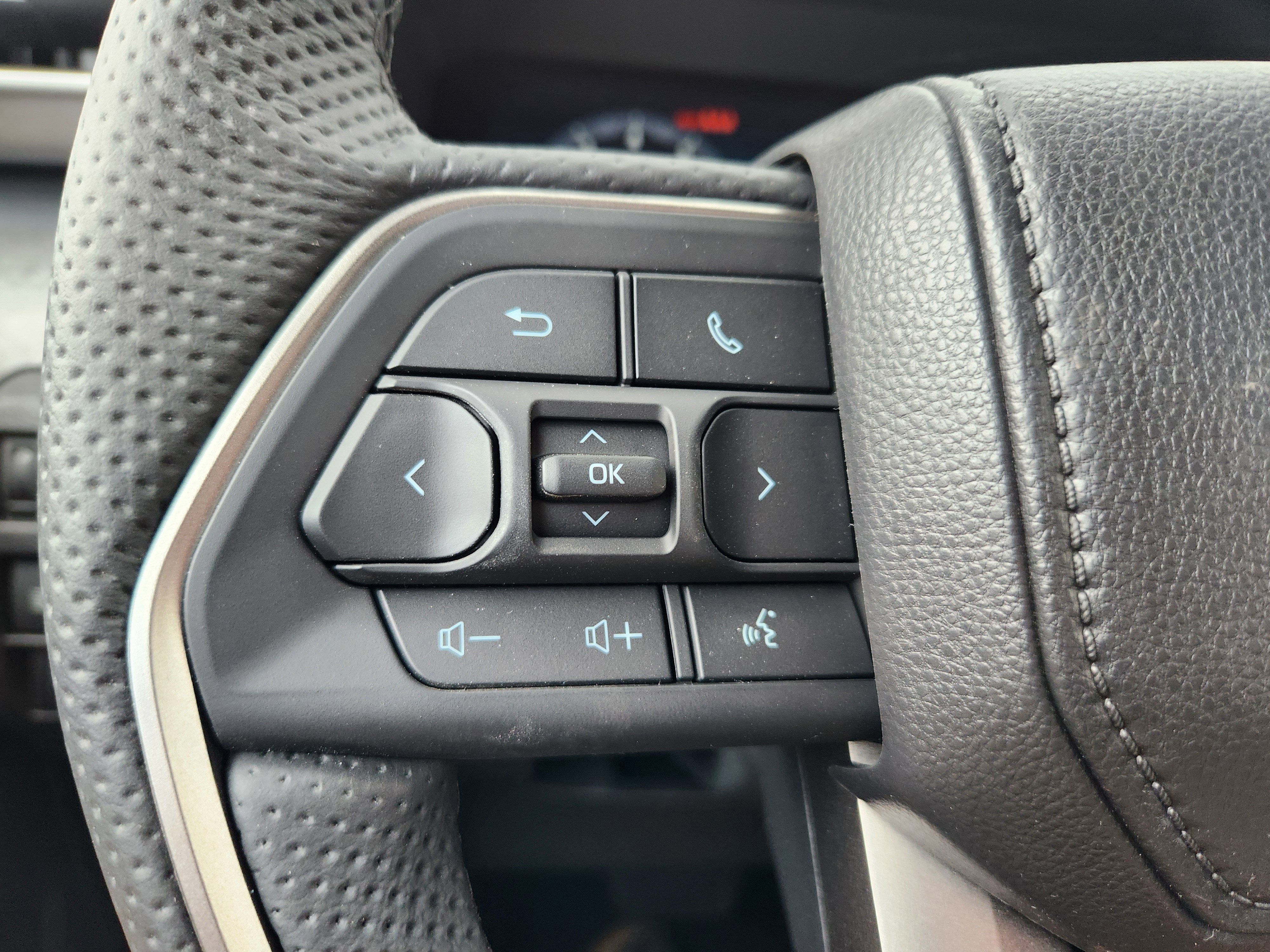2026 Toyota Tacoma i-FORCE MAX Tacoma Trailhunter
