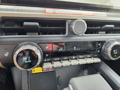 2026 Toyota Tacoma i-FORCE MAX Tacoma Trailhunter