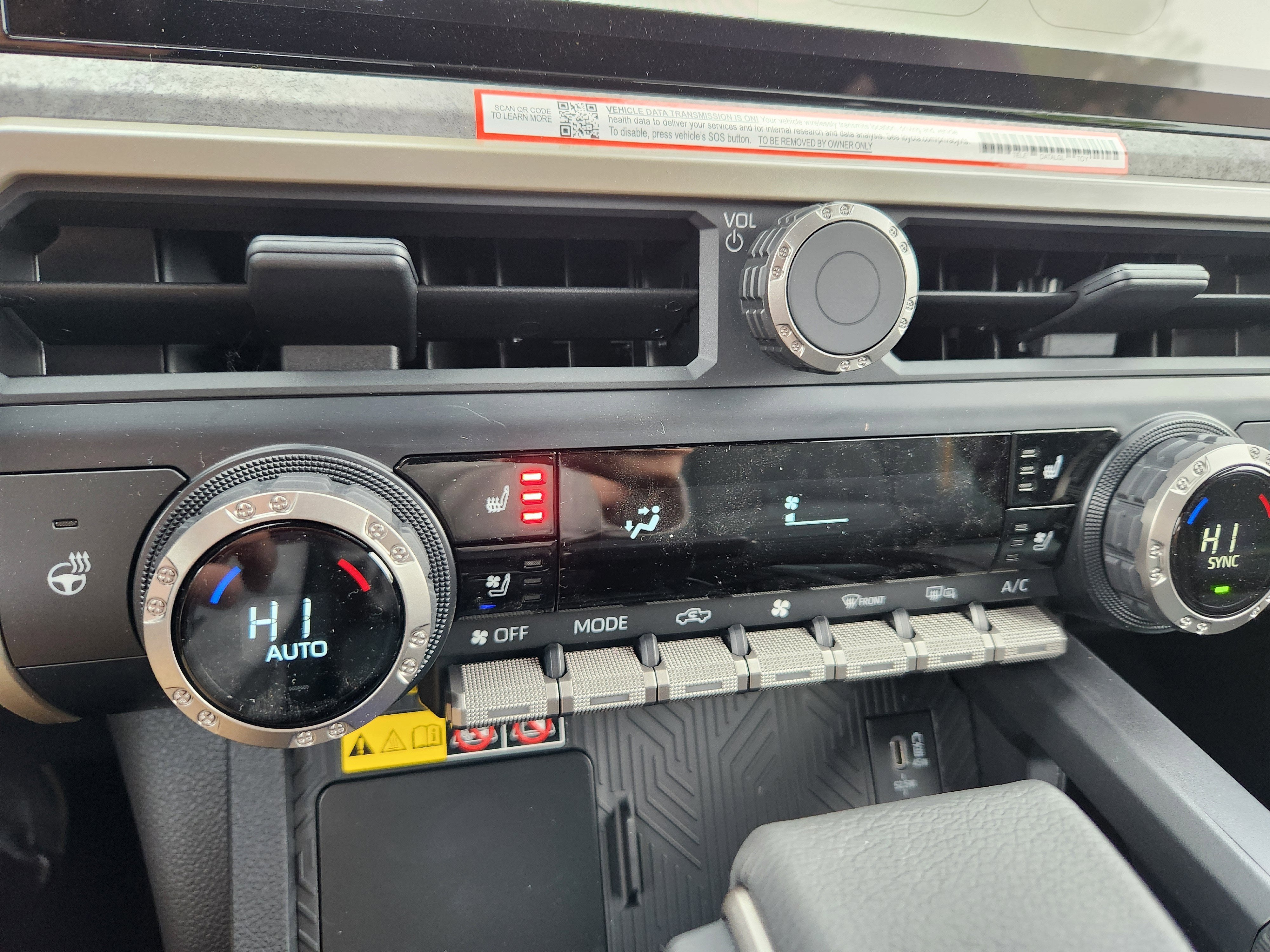 2026 Toyota Tacoma i-FORCE MAX Tacoma Trailhunter
