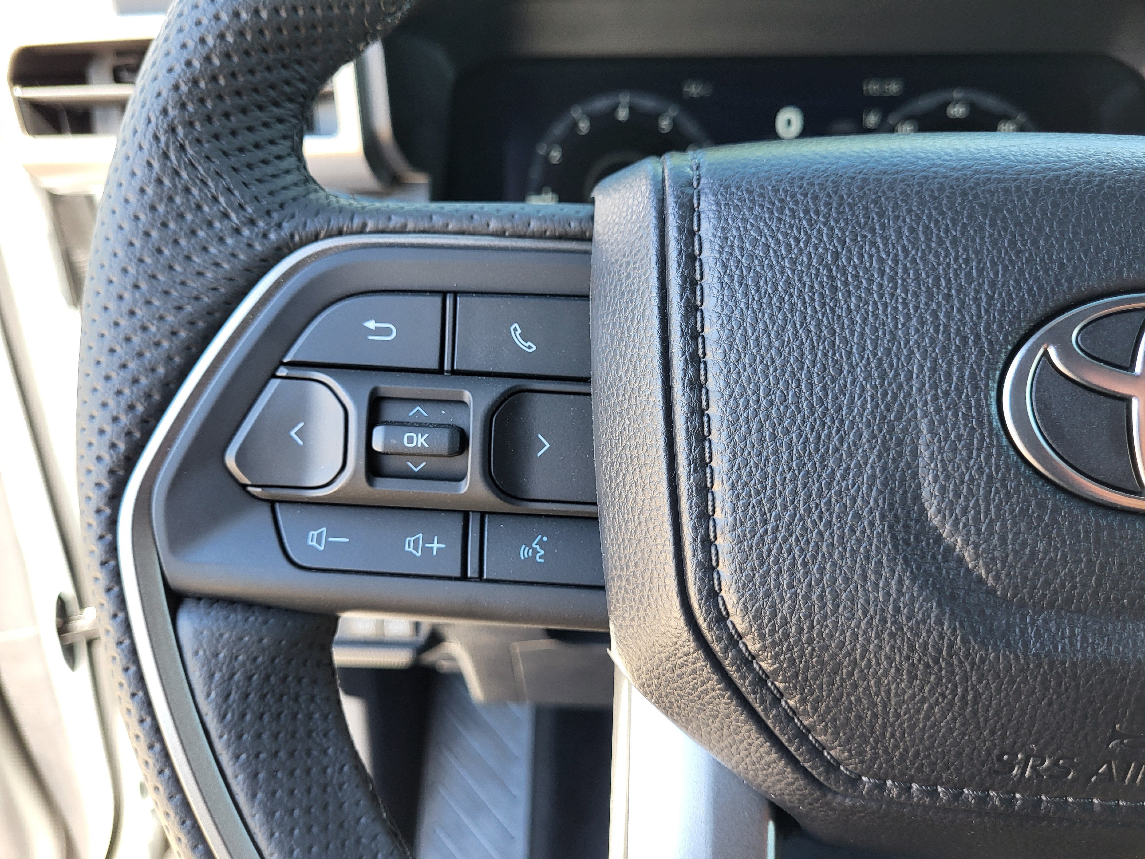 2026 Toyota Tacoma i-FORCE MAX Tacoma Trailhunter