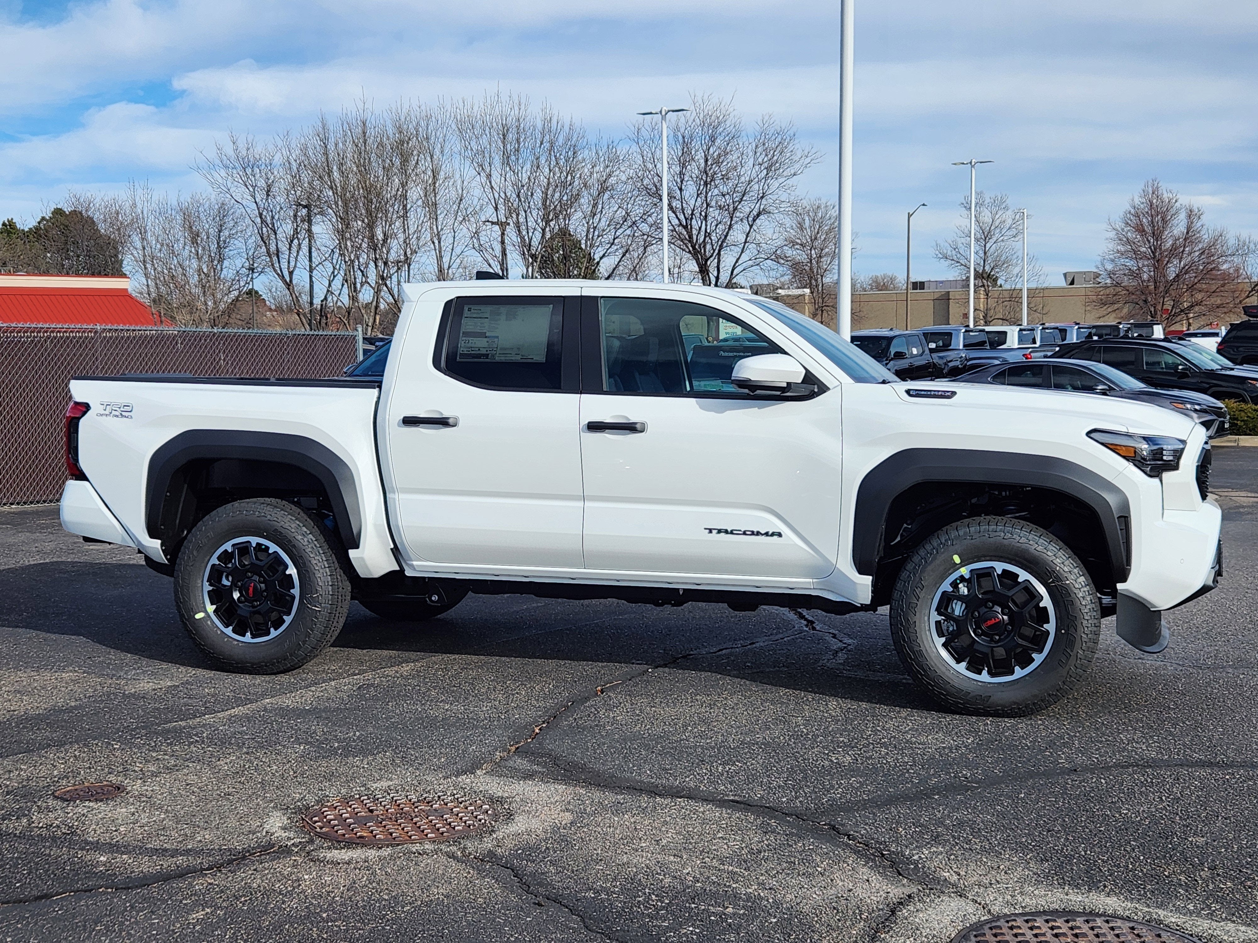 2026 Toyota Tacoma i-FORCE MAX Tacoma TRD Off-Road