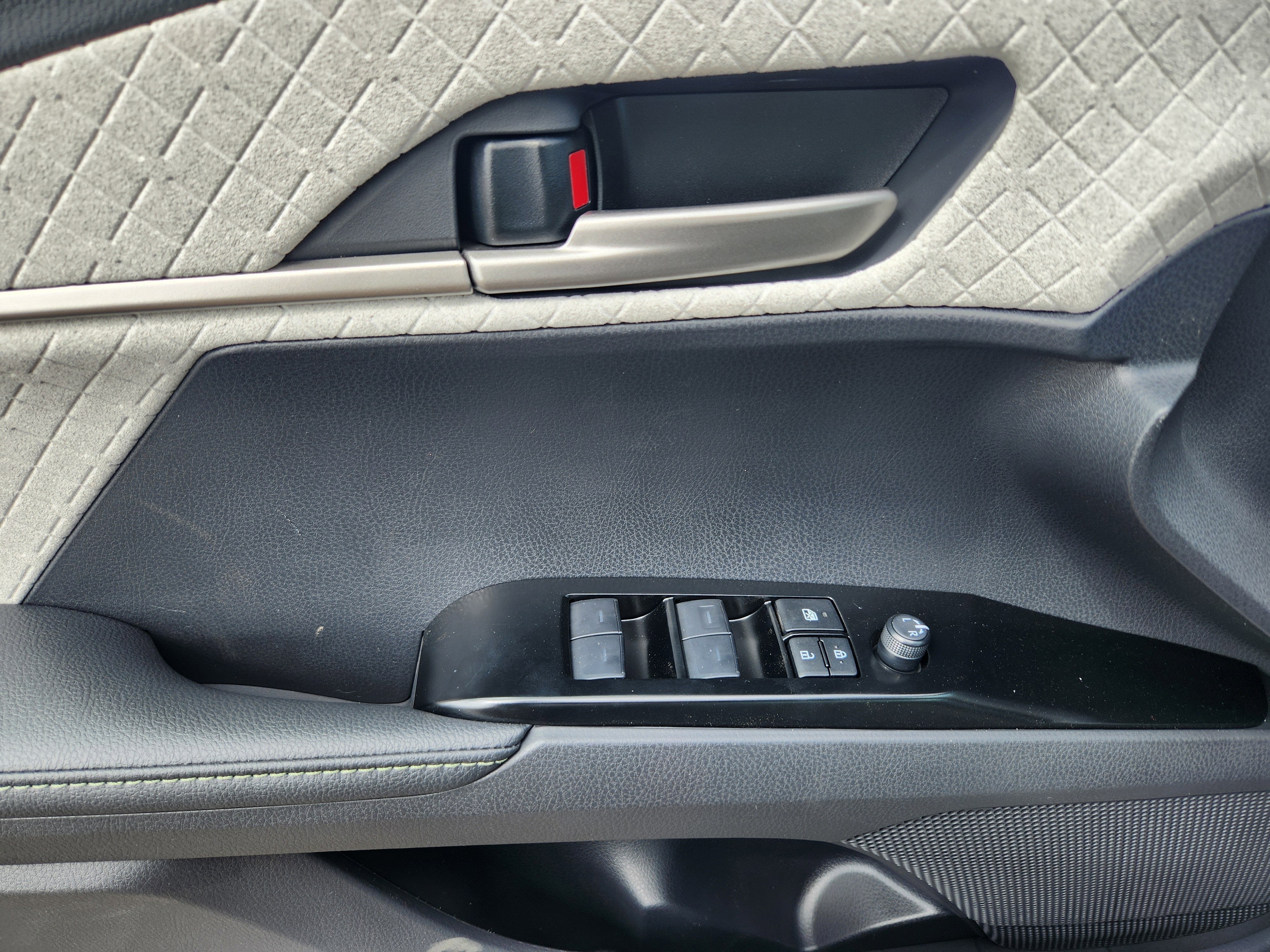 2026 Toyota Camry XLE AWD