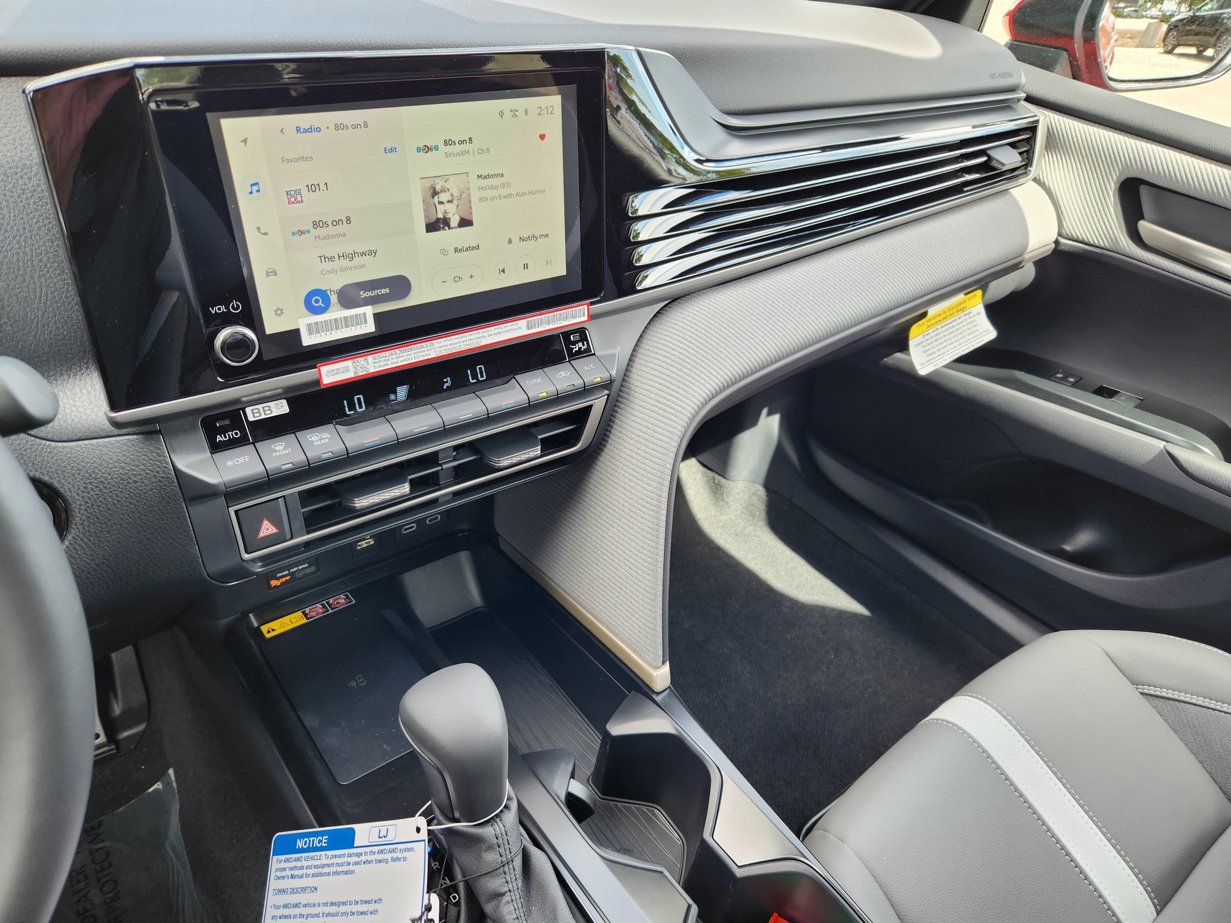 2026 Toyota Camry SE AWD