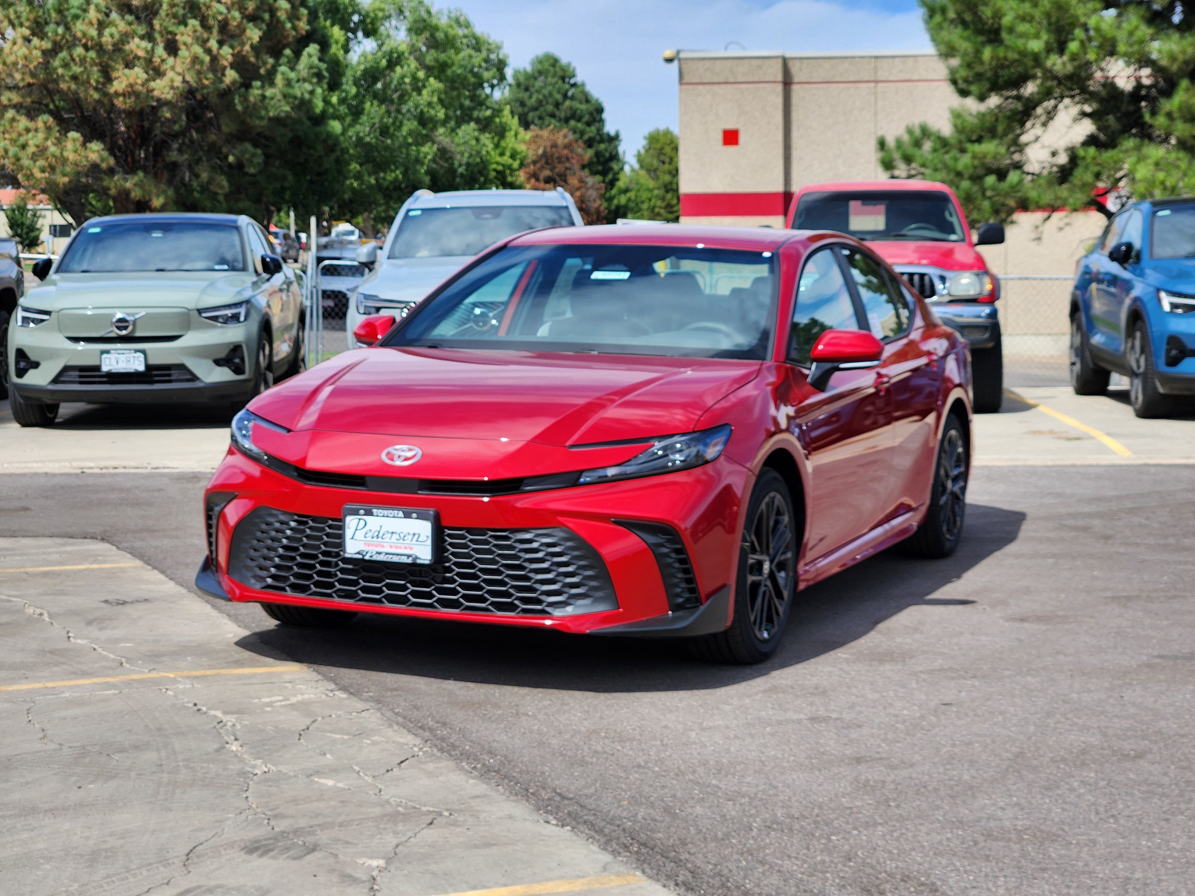 2026 Toyota Camry SE AWD