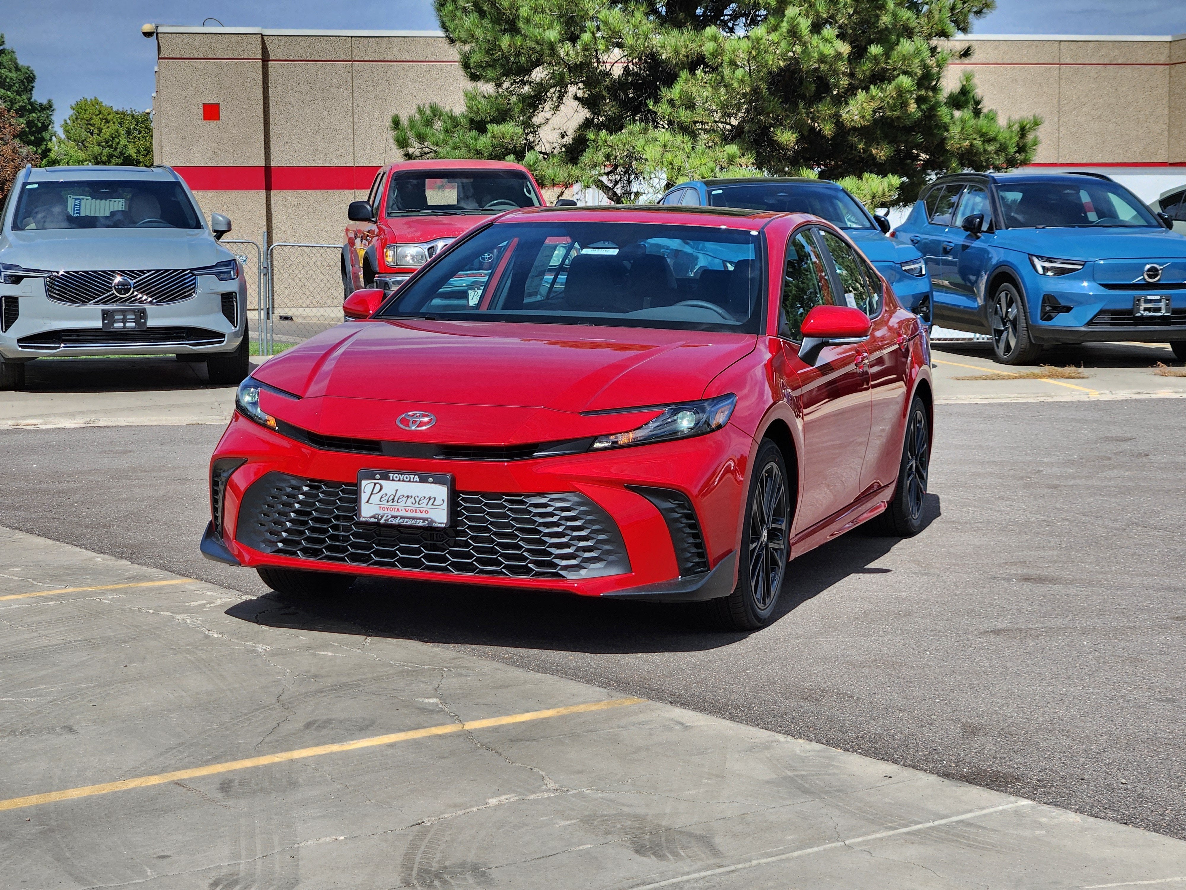 2026 Toyota Camry SE AWD