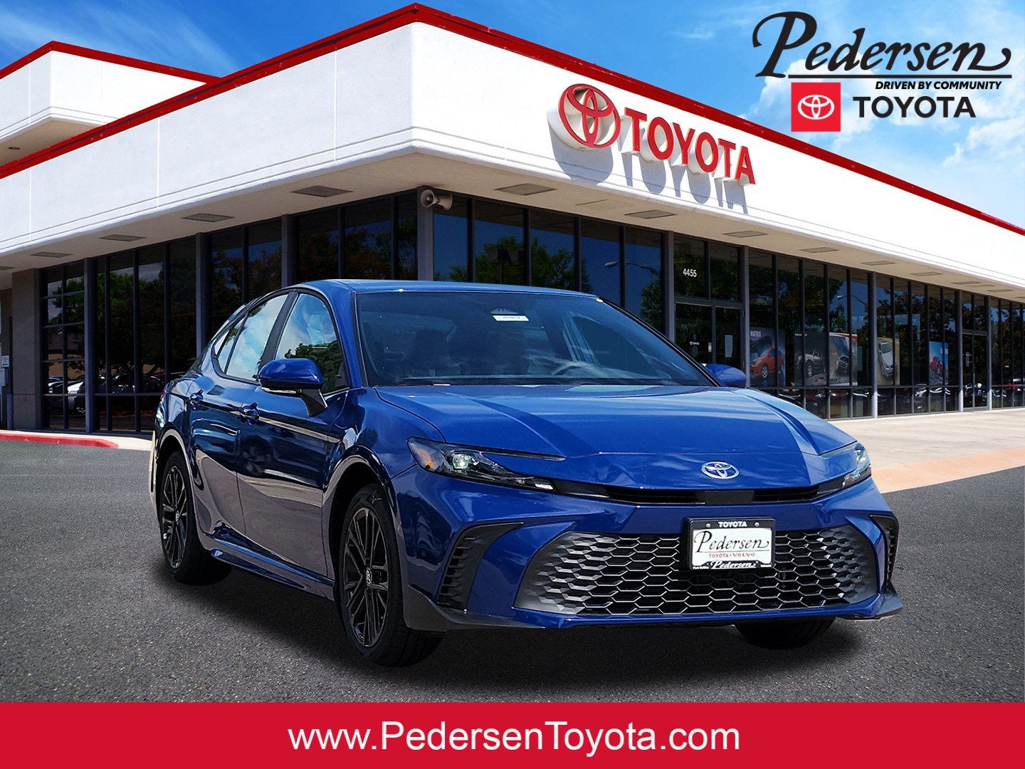 2026 Toyota Camry SE AWD