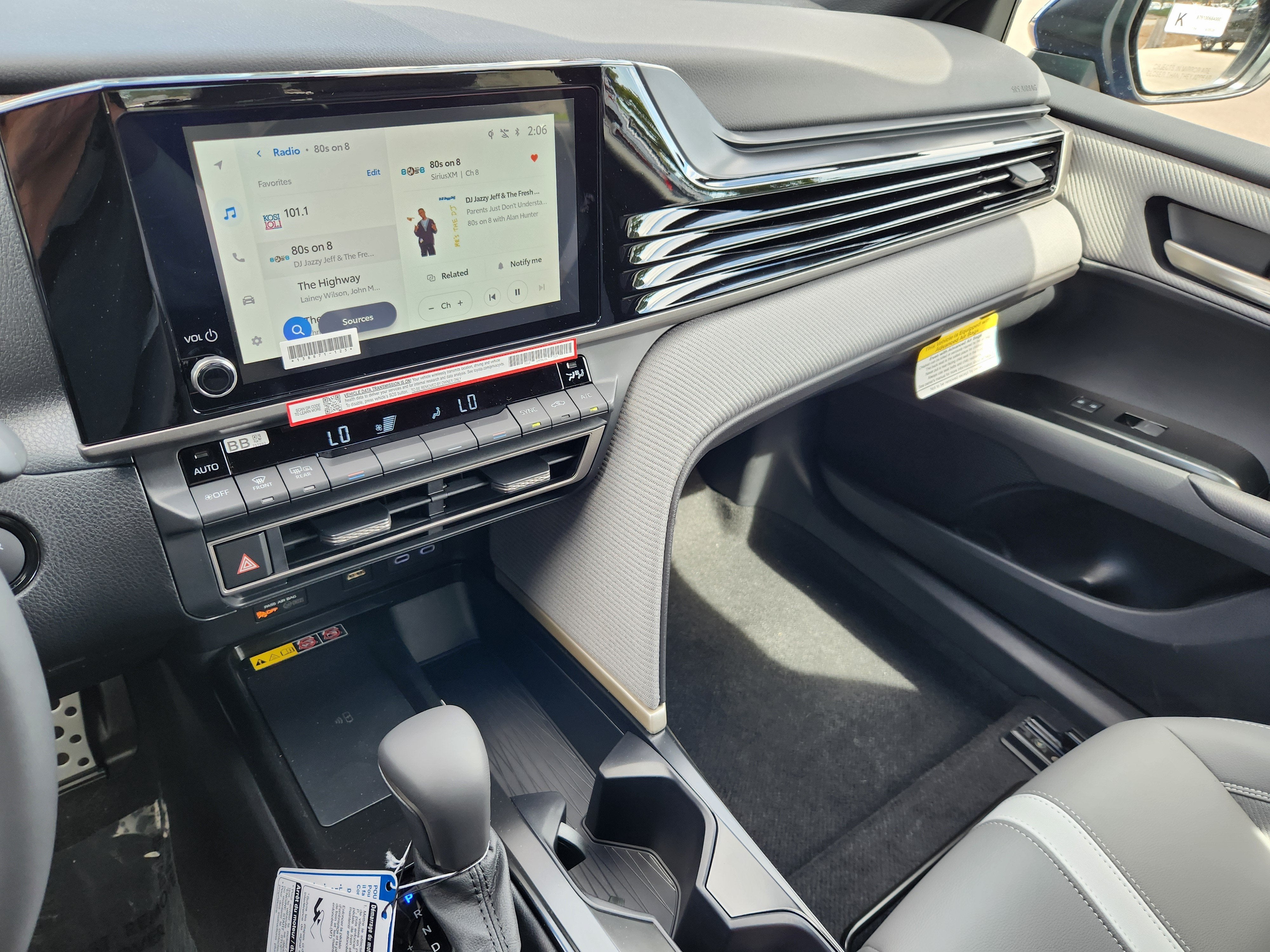 2026 Toyota Camry SE AWD