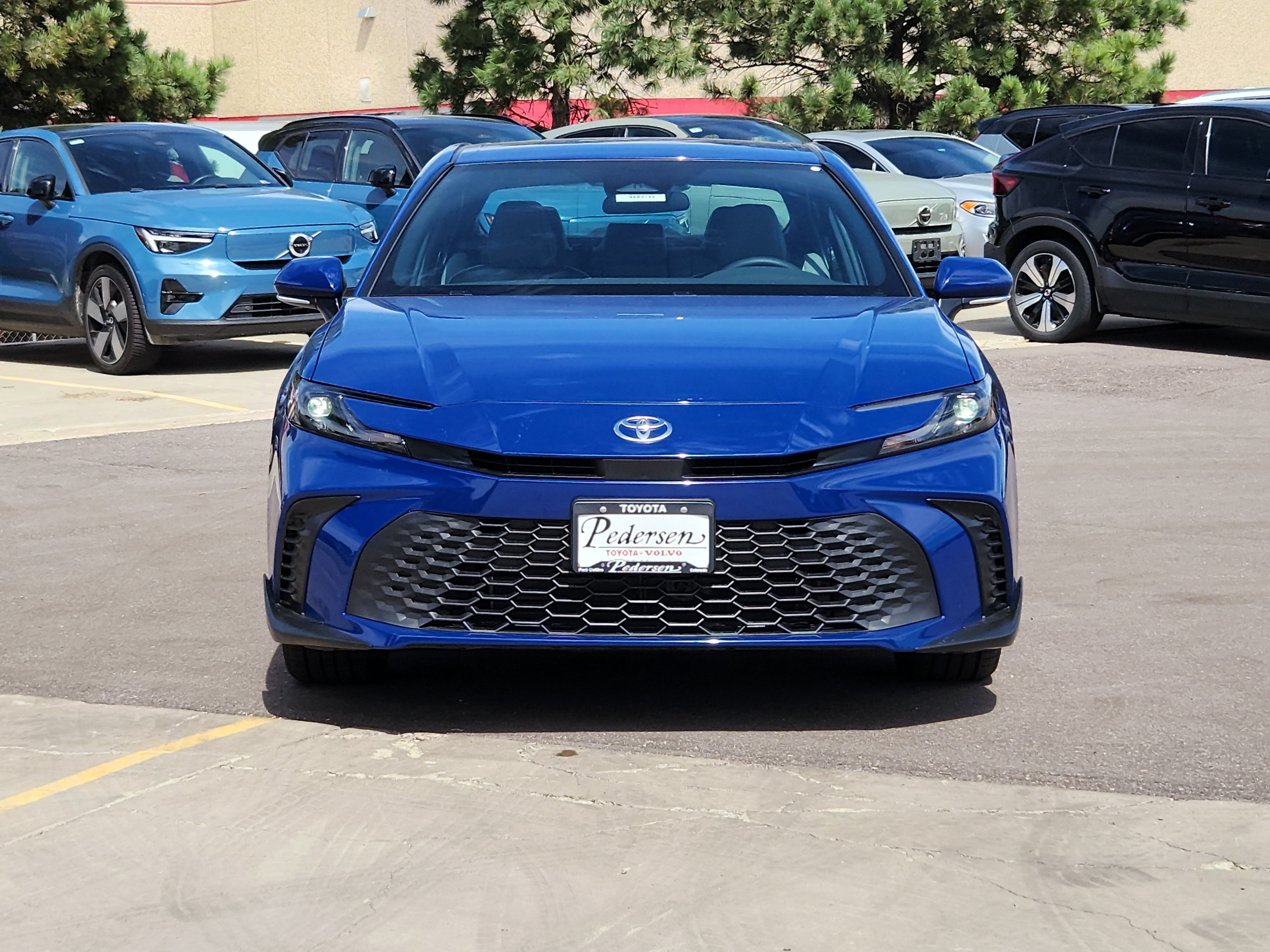 2026 Toyota Camry SE AWD