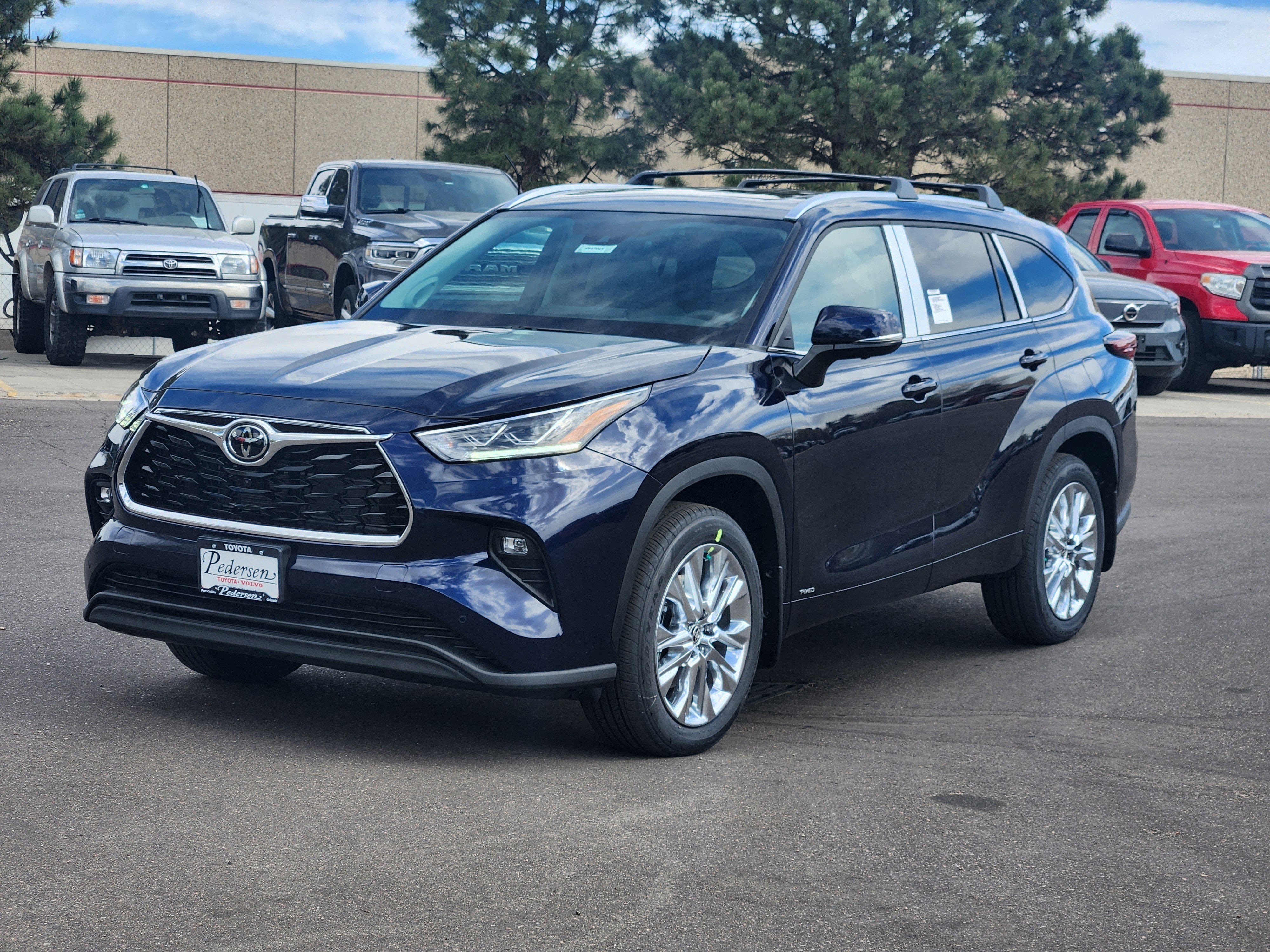 2026 Toyota Highlander Hybrid Limited