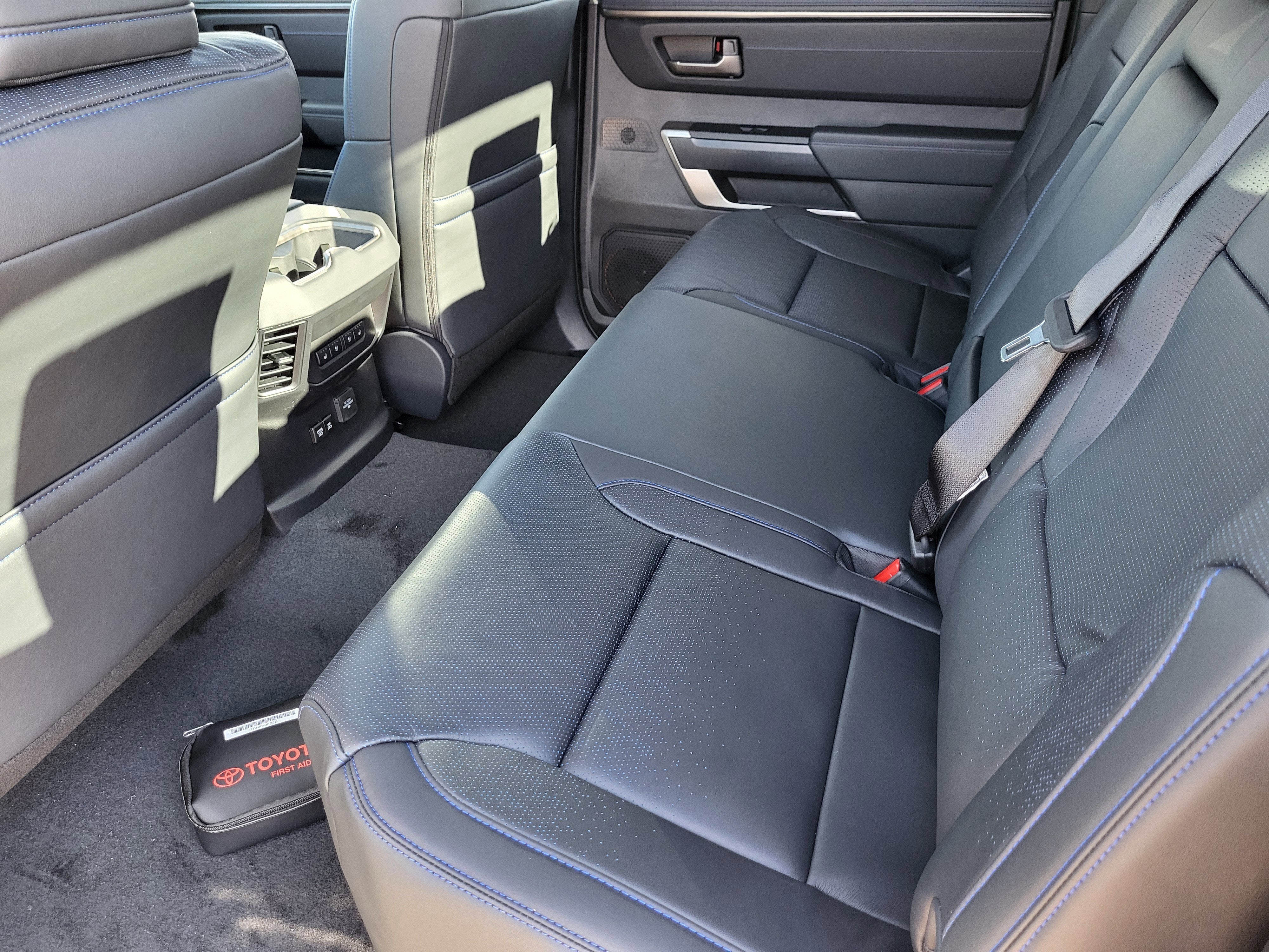 2026 Toyota Tundra i-FORCE MAX Tundra Platinum