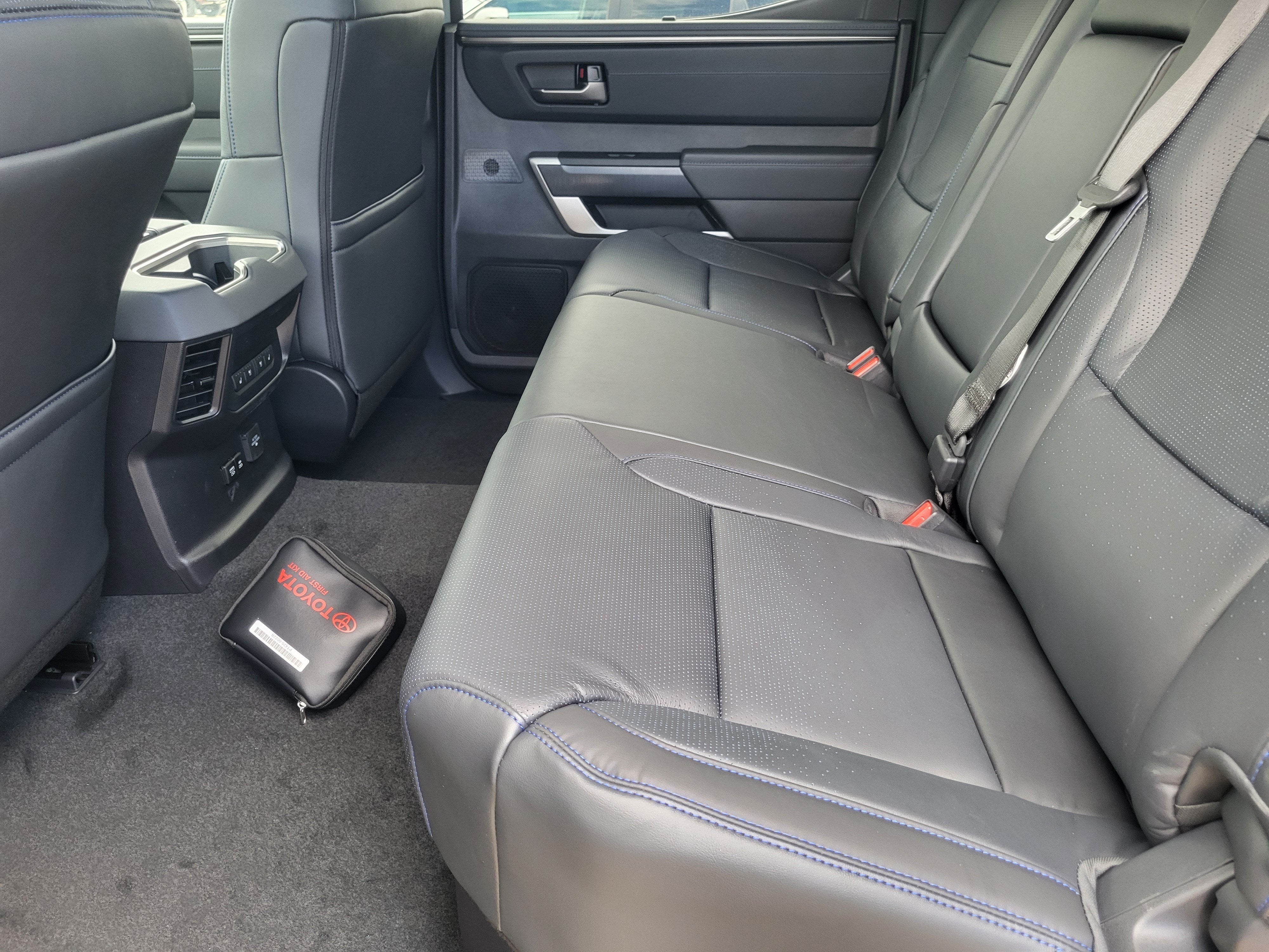 2026 Toyota Tundra i-FORCE MAX Tundra Platinum