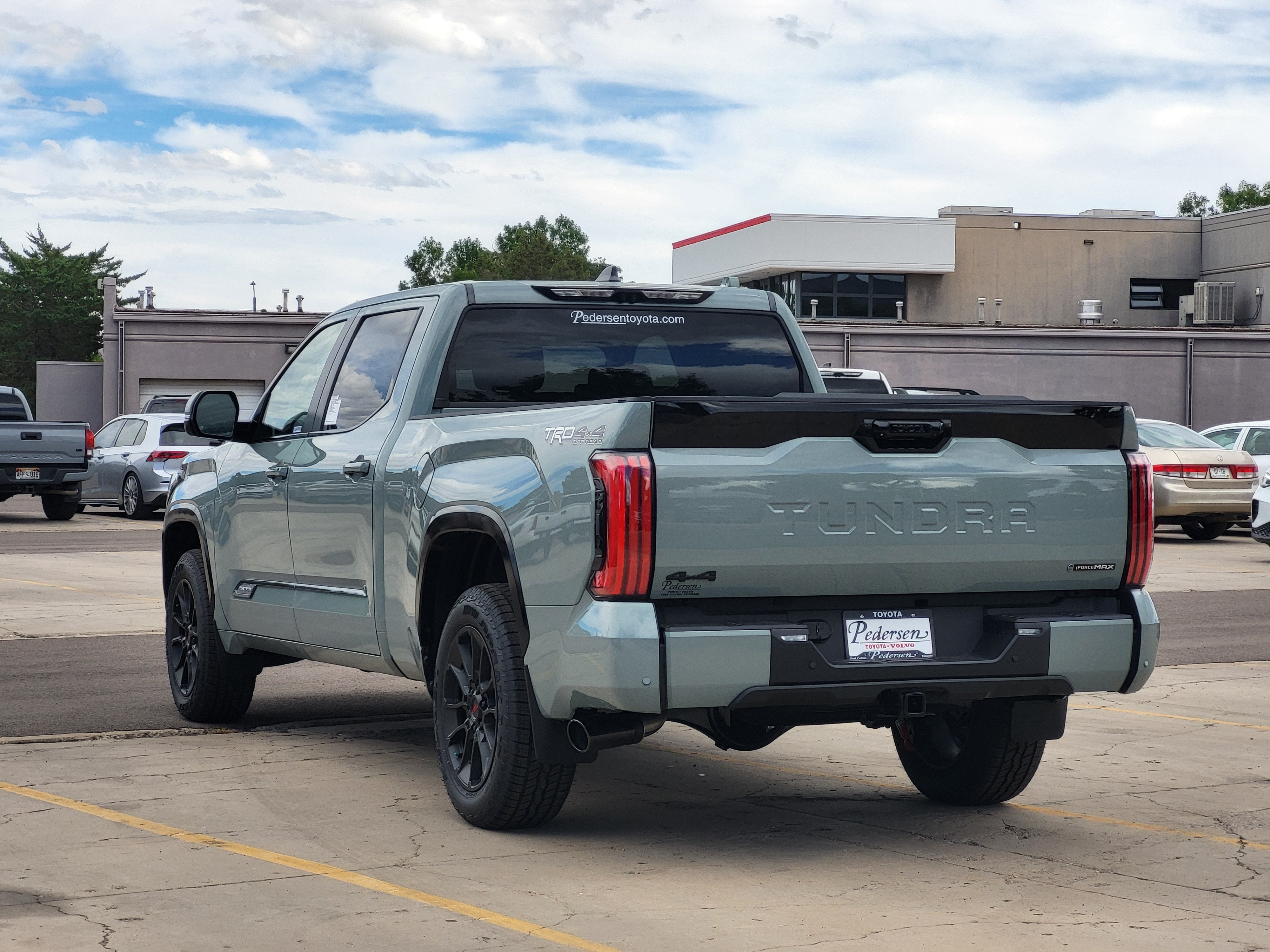 2026 Toyota Tundra i-FORCE MAX Tundra Platinum