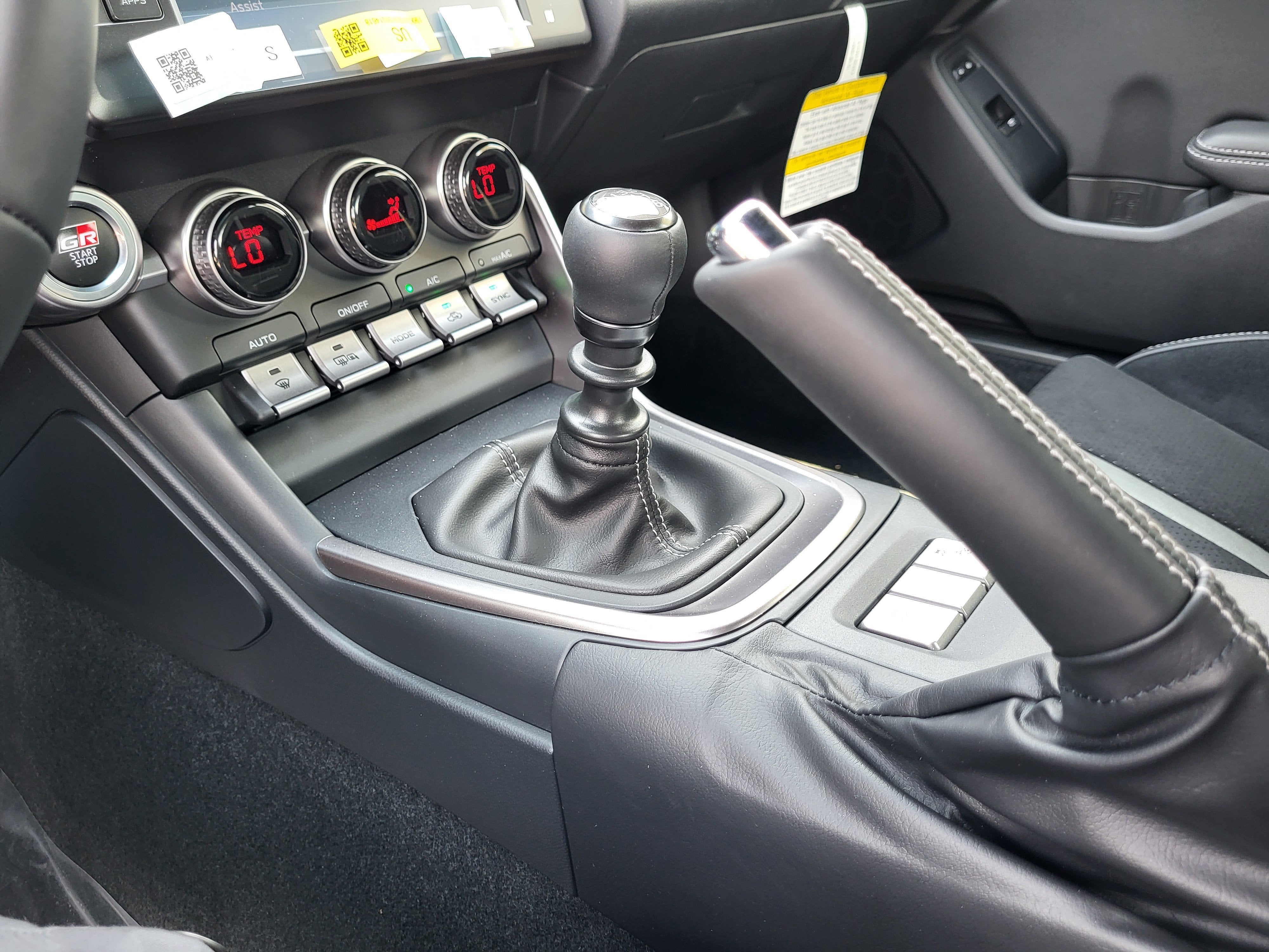 2026 Toyota GR86 Premium MT