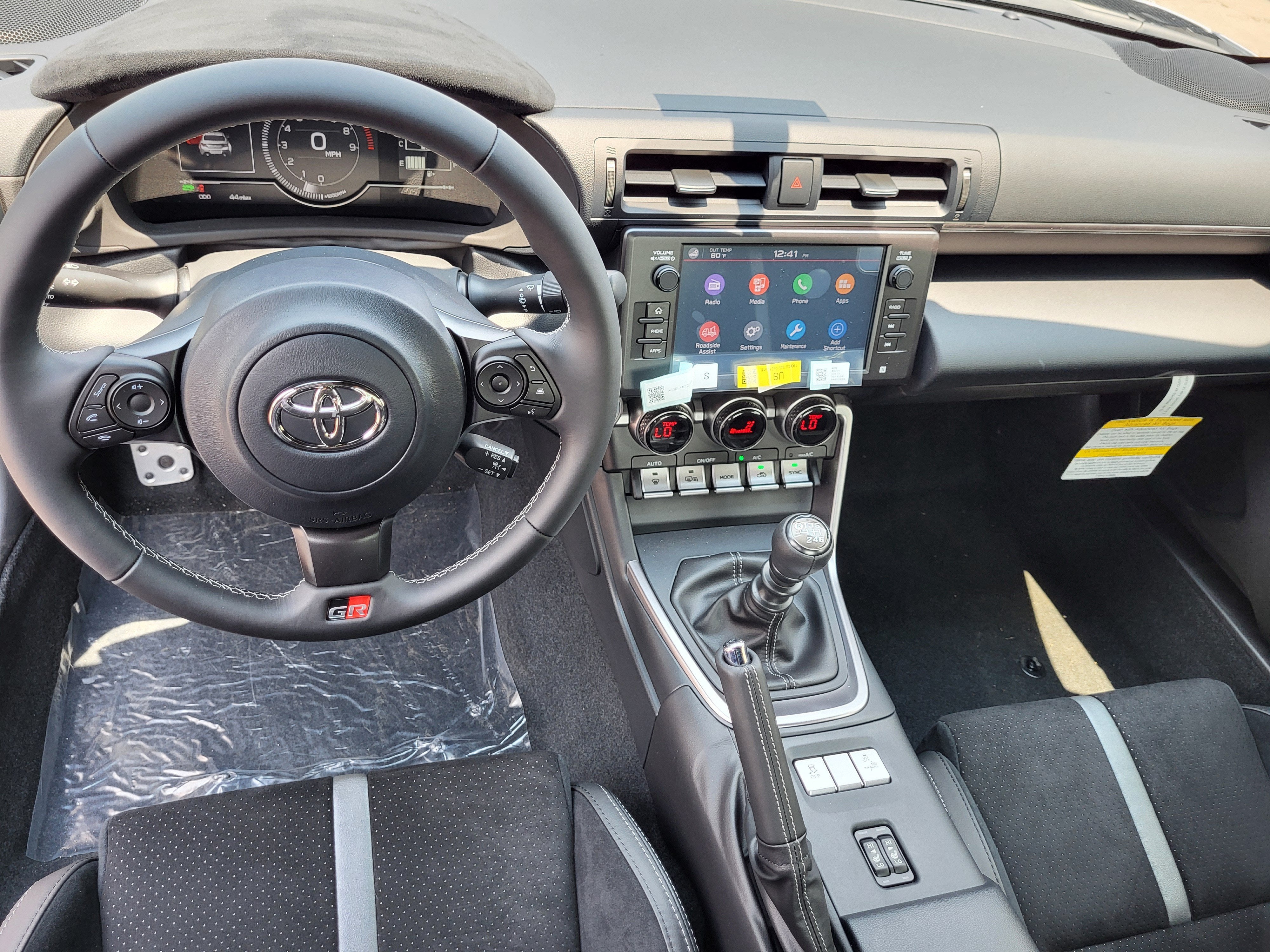 2026 Toyota GR86 Premium MT