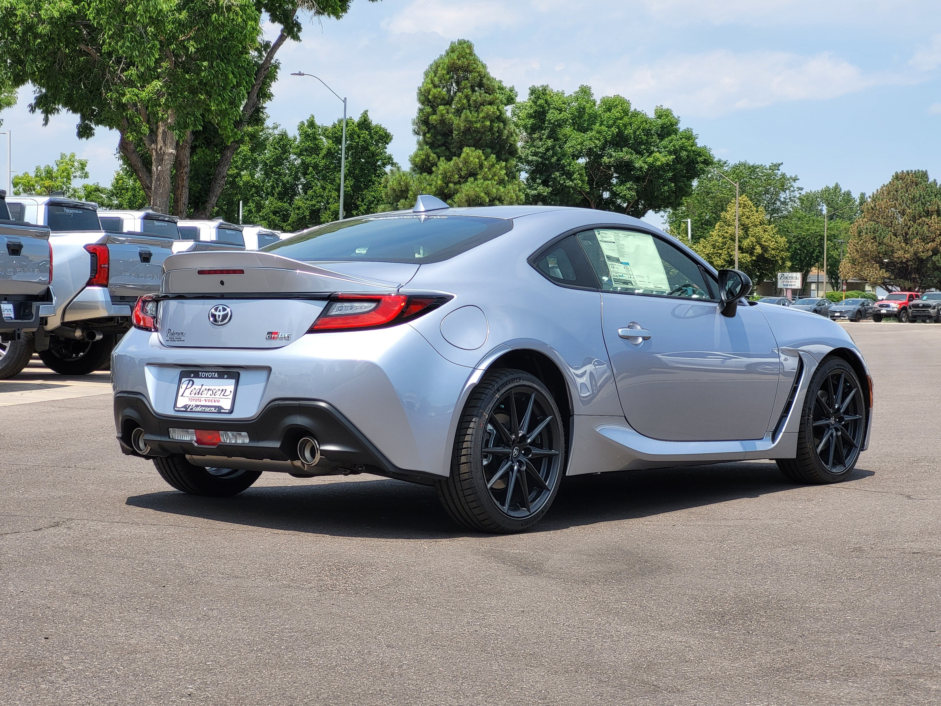 2026 Toyota GR86 Premium MT