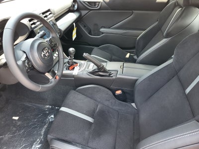 2026 Toyota GR86 Premium MT
