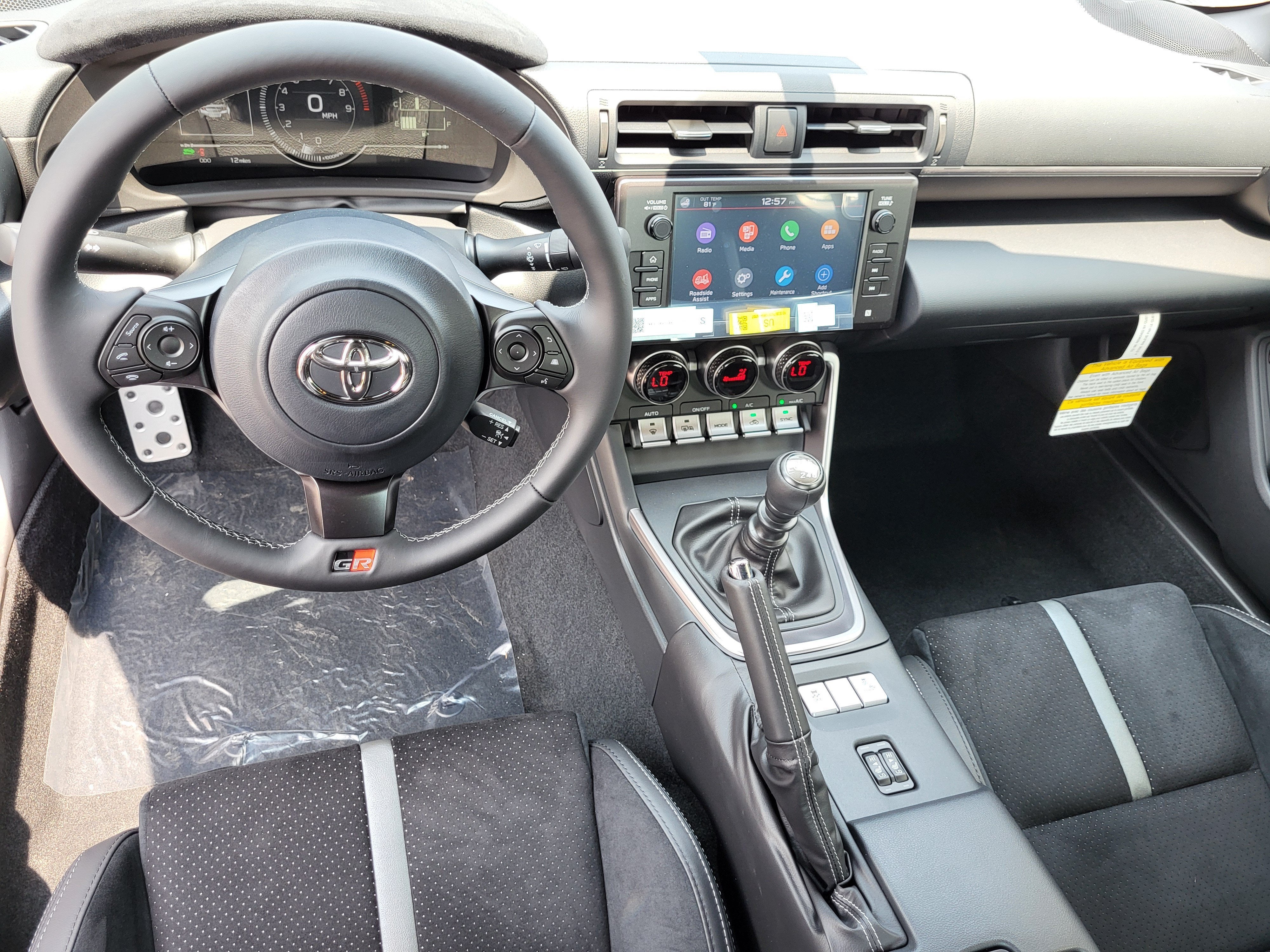 2026 Toyota GR86 Premium MT