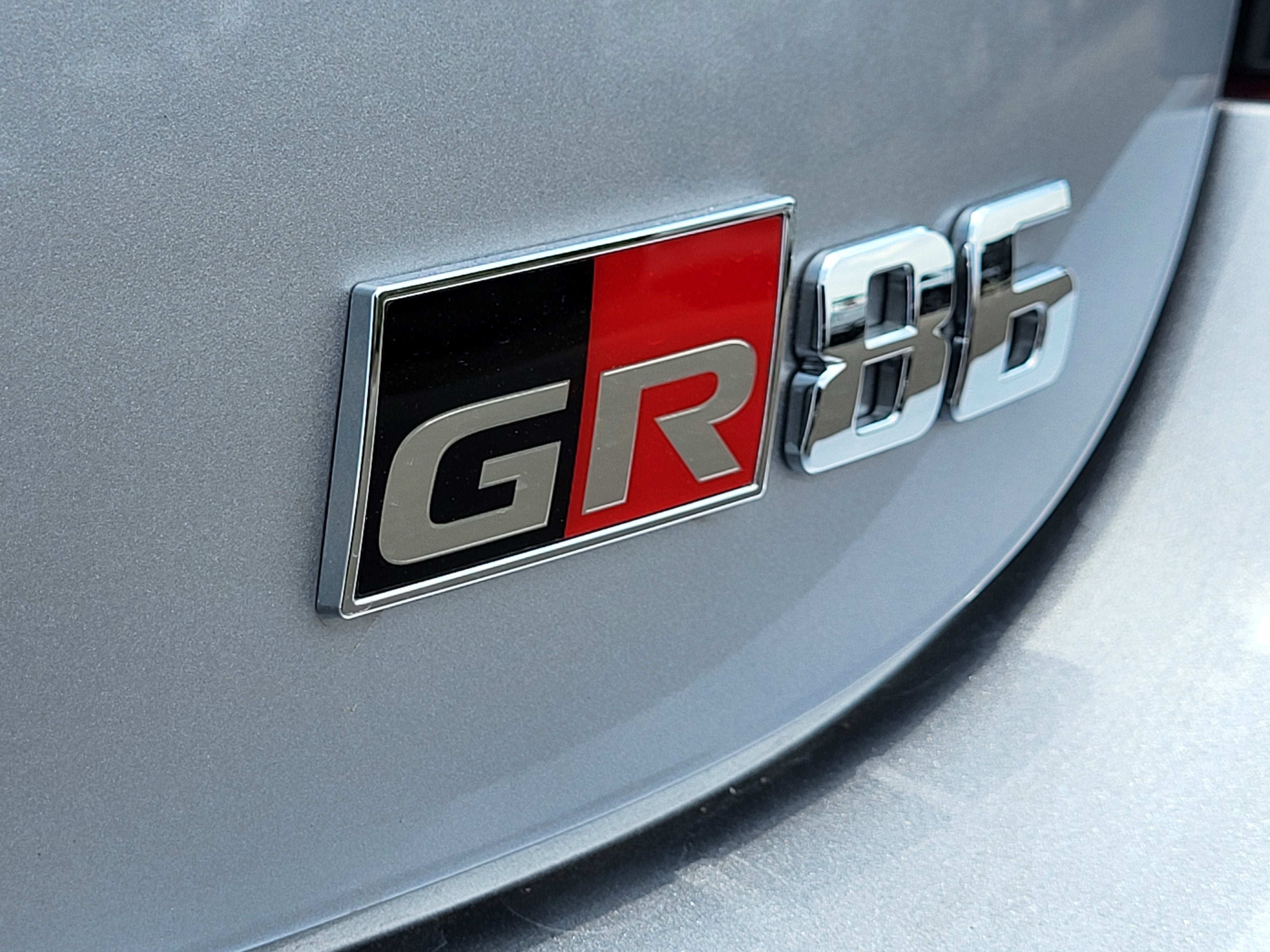2026 Toyota GR86 Premium MT