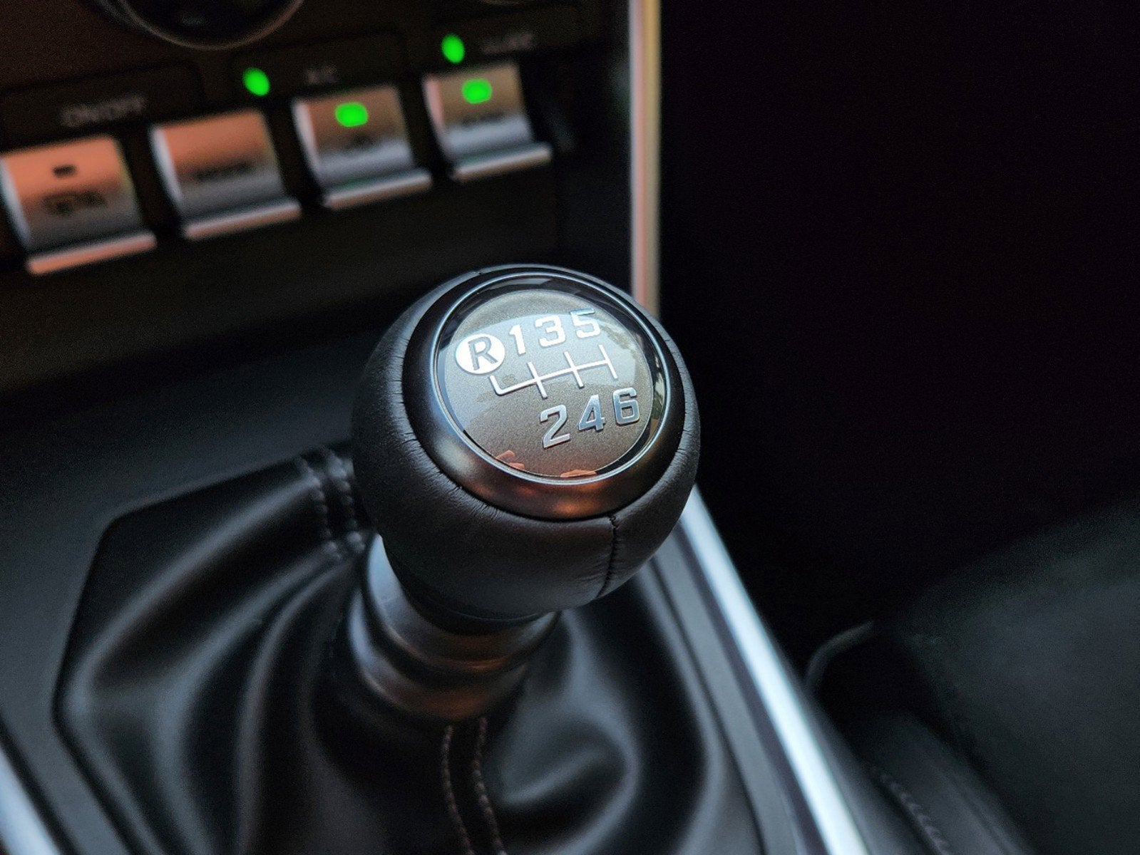 2026 Toyota GR86 Premium MT