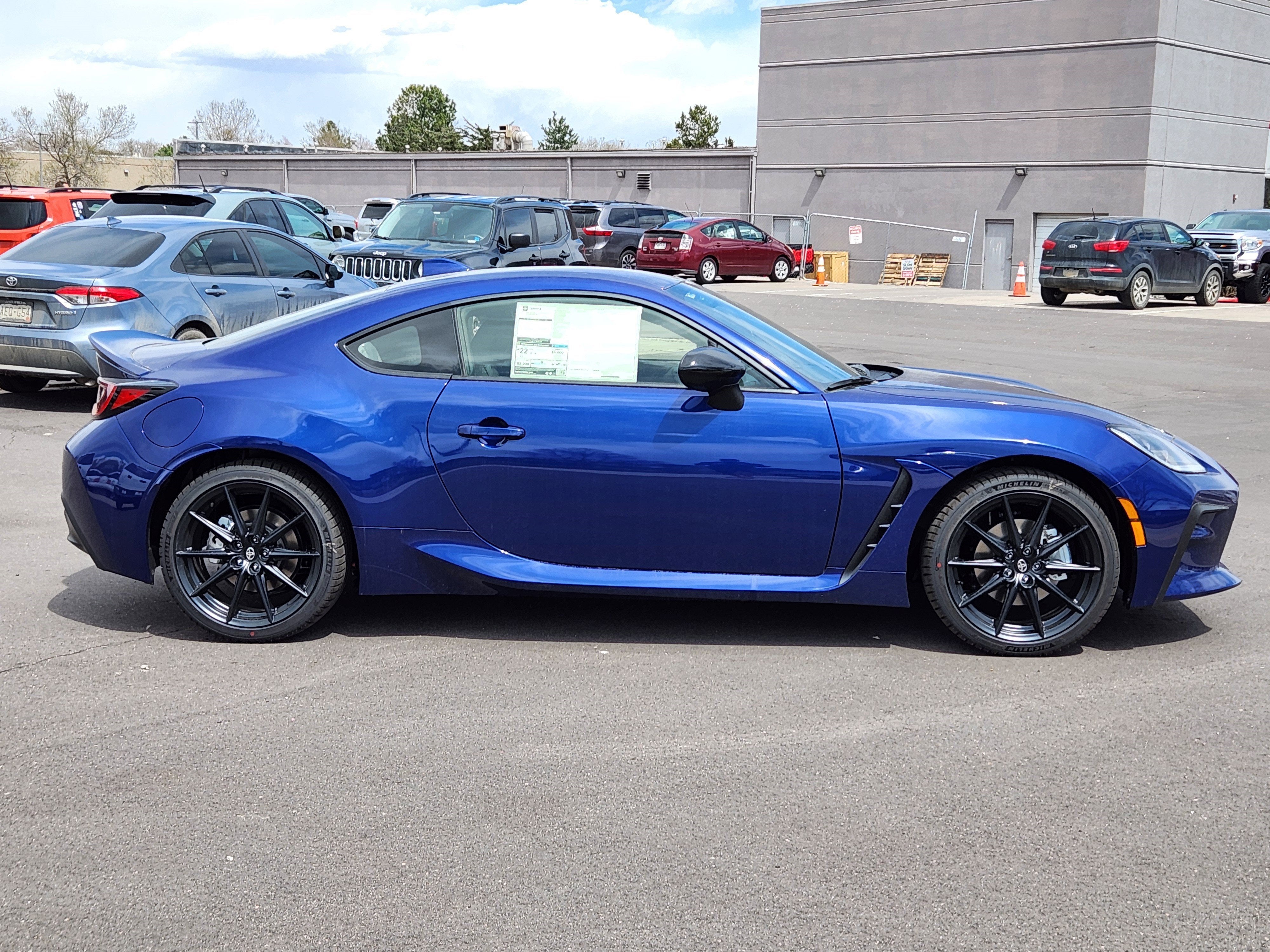 2026 Toyota GR86 Premium MT