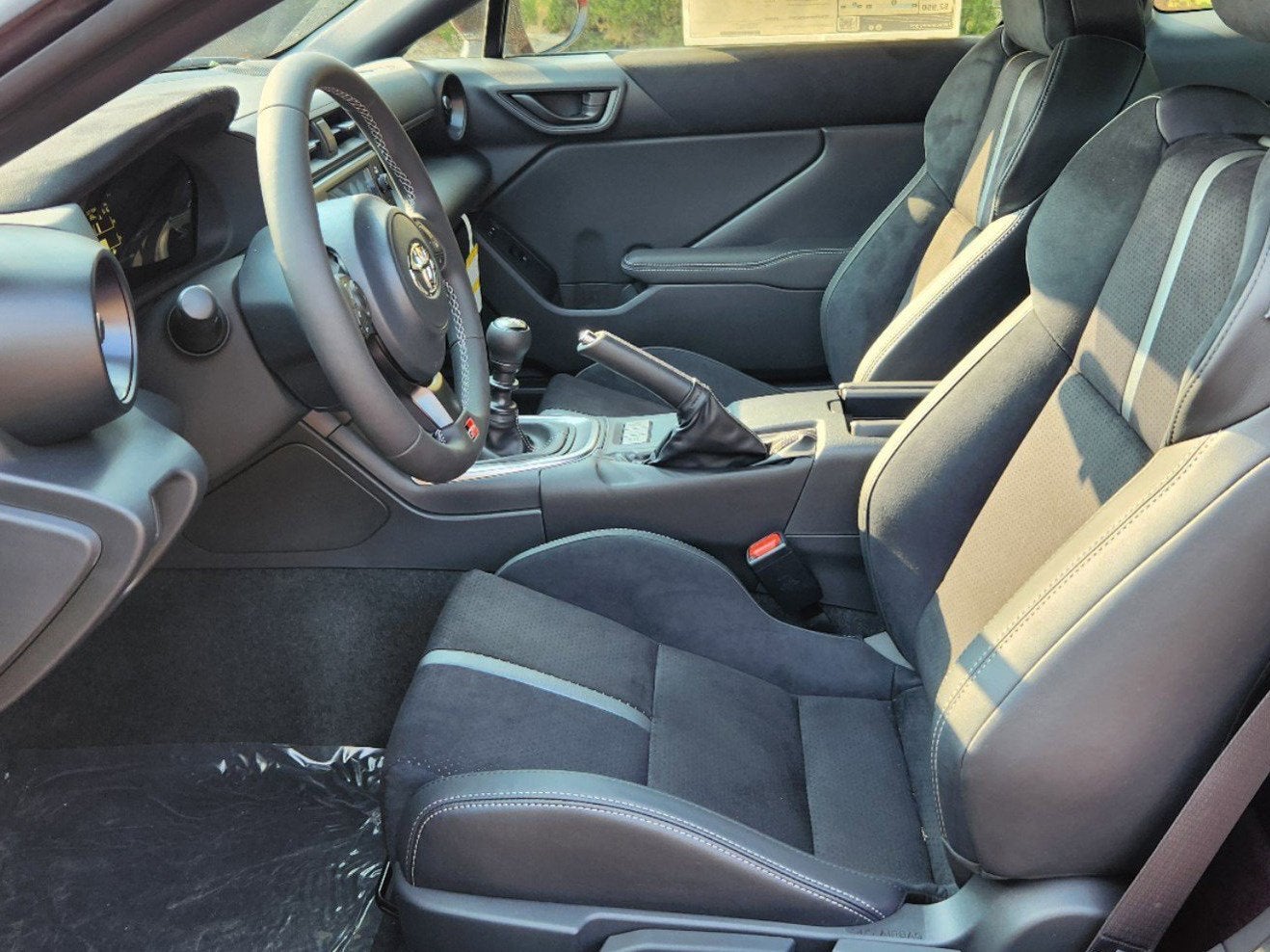 2026 Toyota GR86 Premium MT