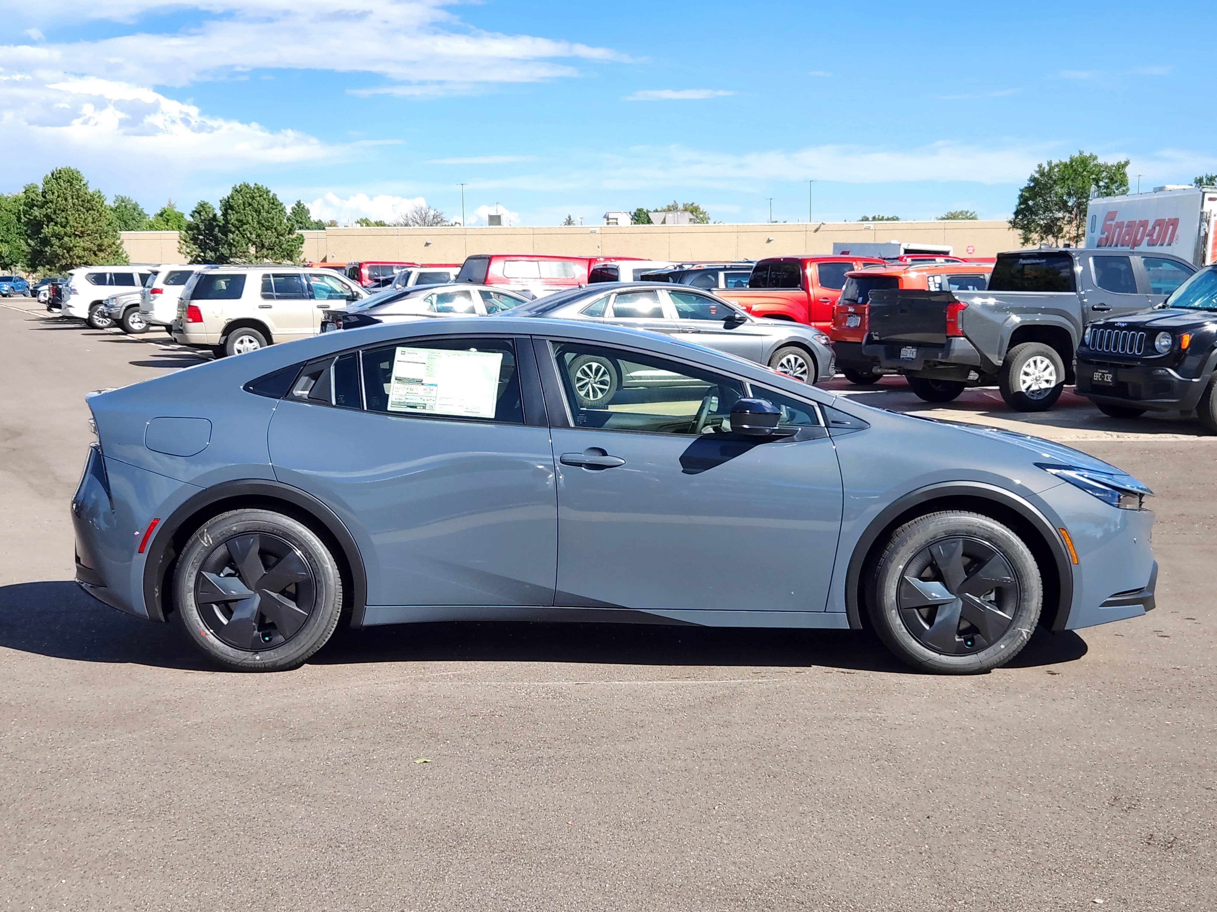 2026 Toyota Prius Plug-in Hybrid SE