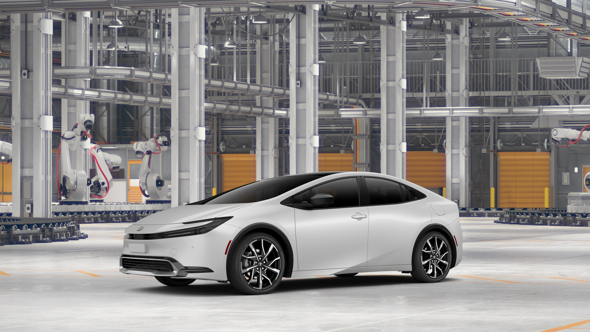 2027 Toyota Prius Plug-in Hybrid XSE Premium