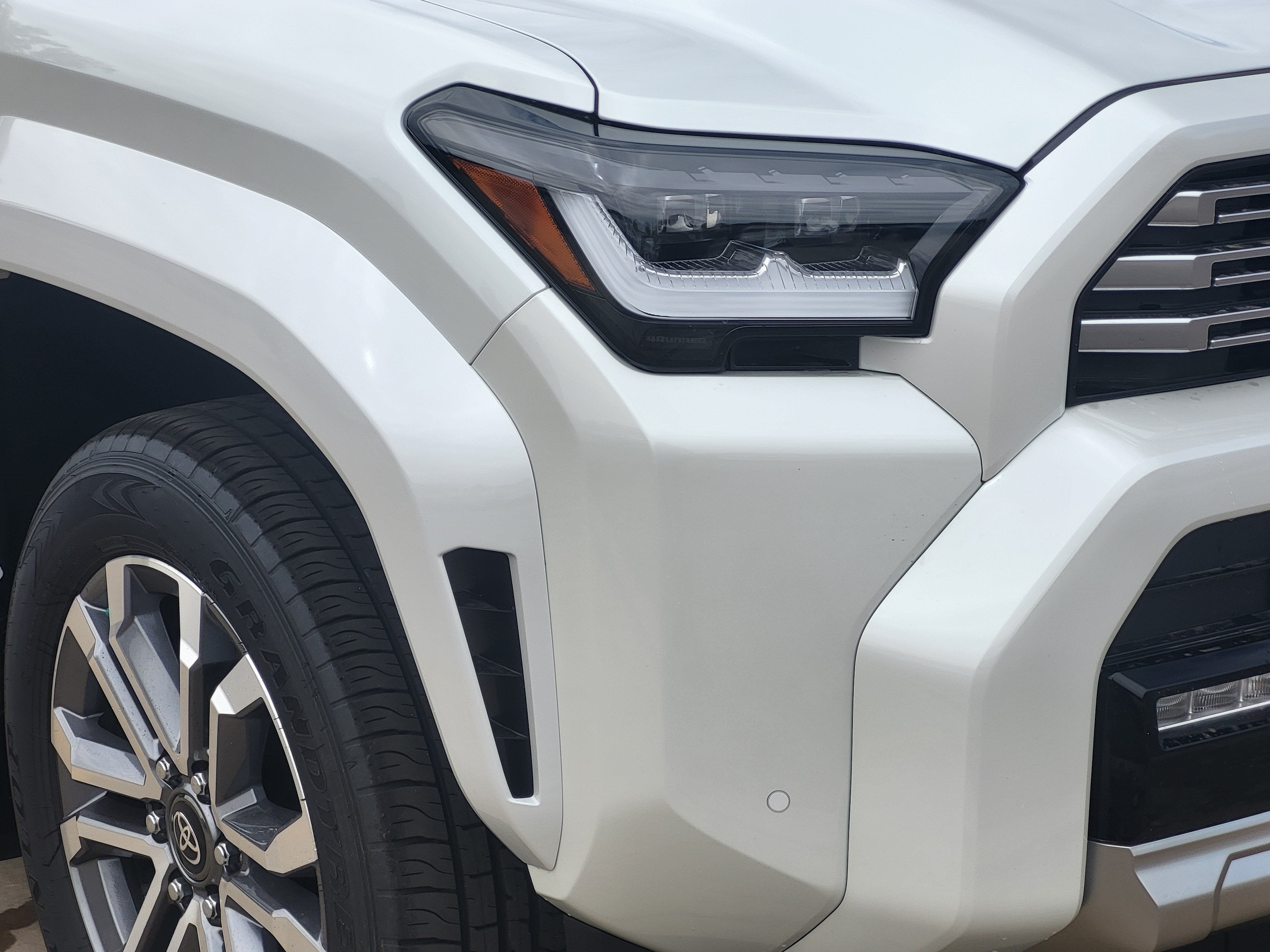 2026 Toyota 4Runner i-FORCE MAX 4Runner Limited