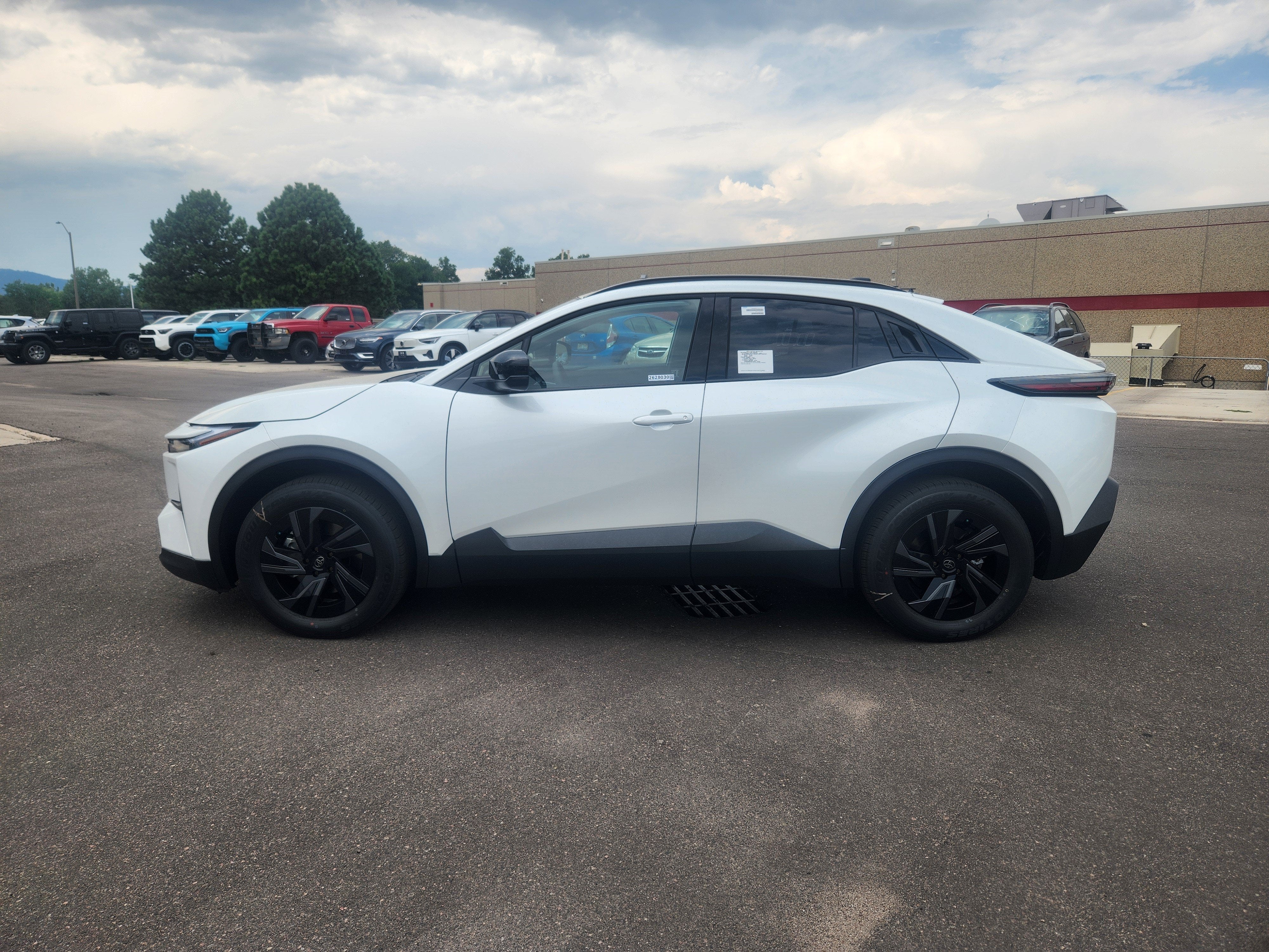 2026 Toyota C-HR SE