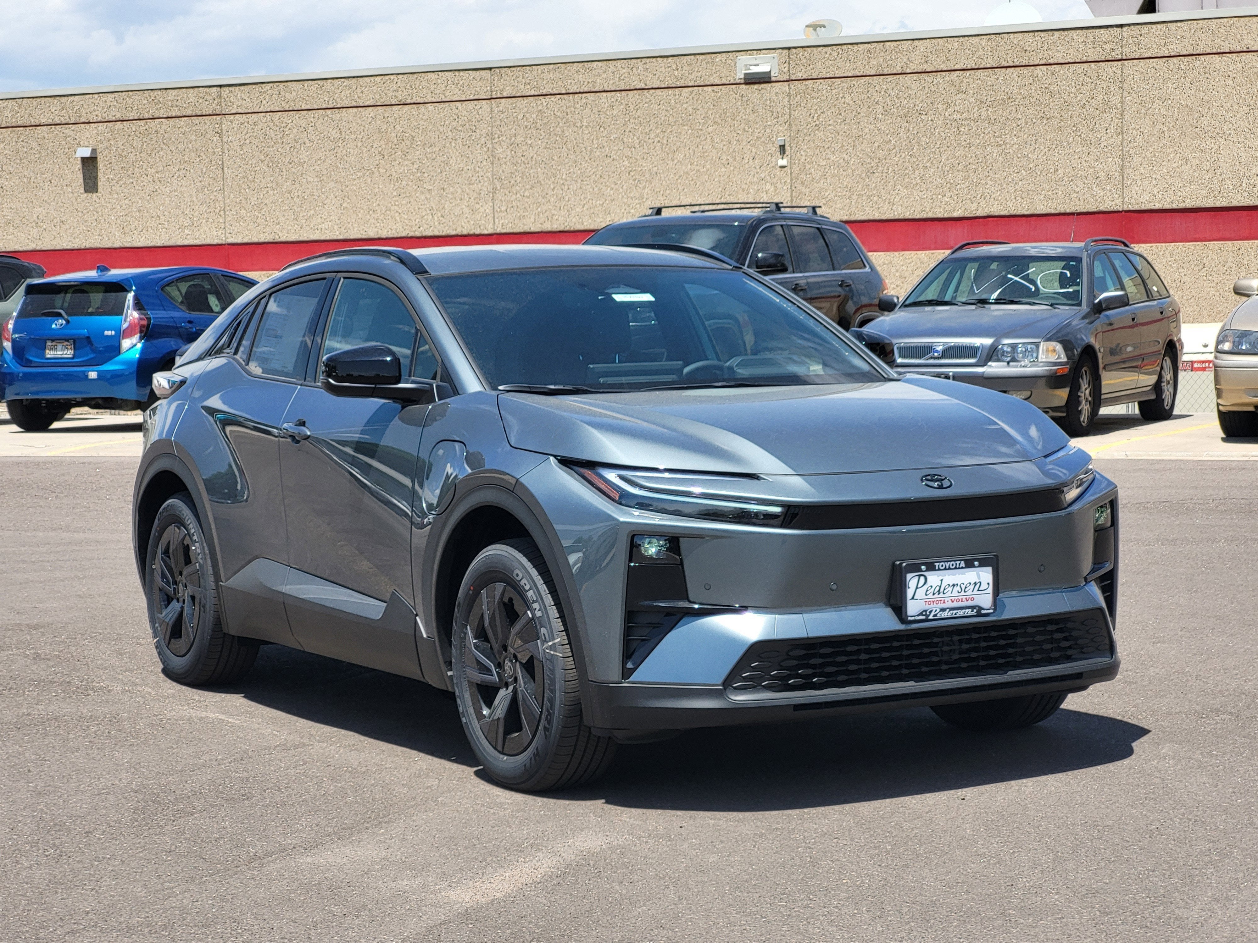 2026 Toyota C-HR SE