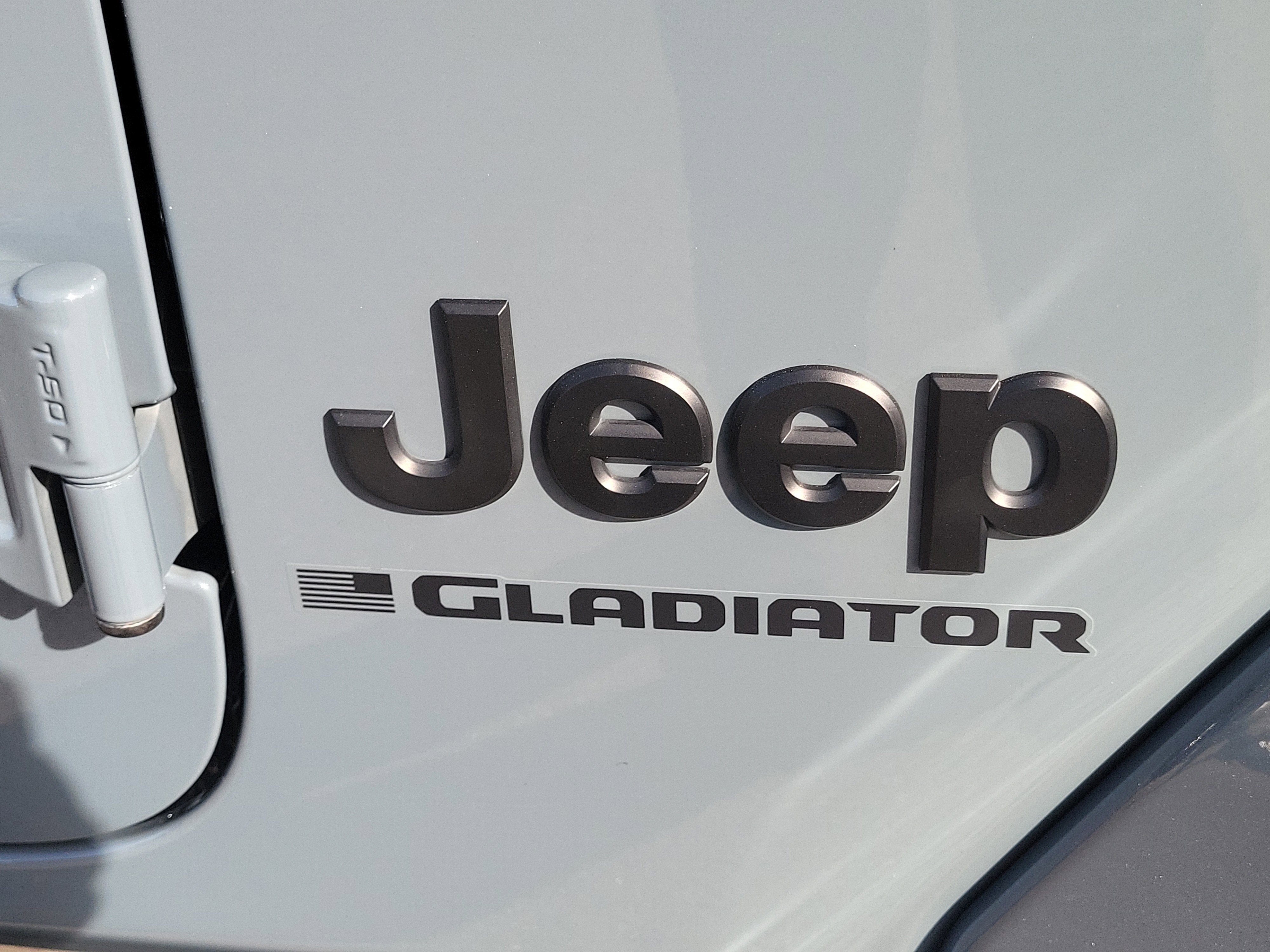 2025 Jeep Gladiator Nighthawk