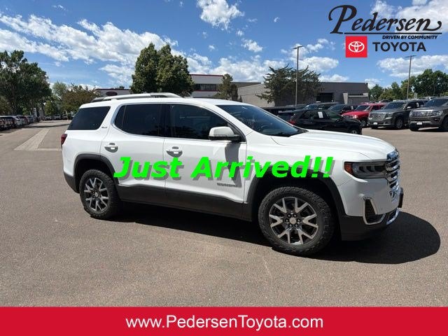 2023 GMC Acadia SLT