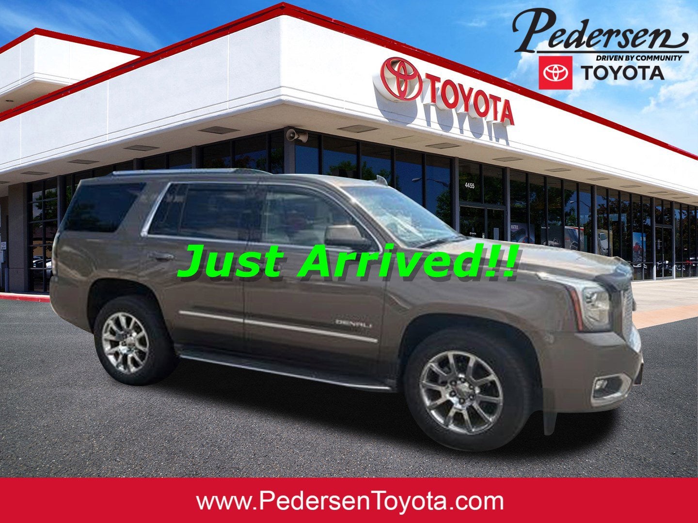 2016 GMC Yukon 4WD Denali's photo