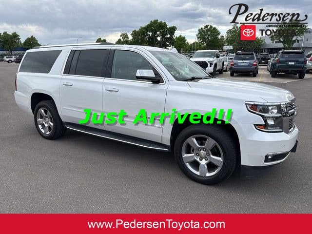 2018 Chevrolet Suburban 4WD 1500 Premier's photo