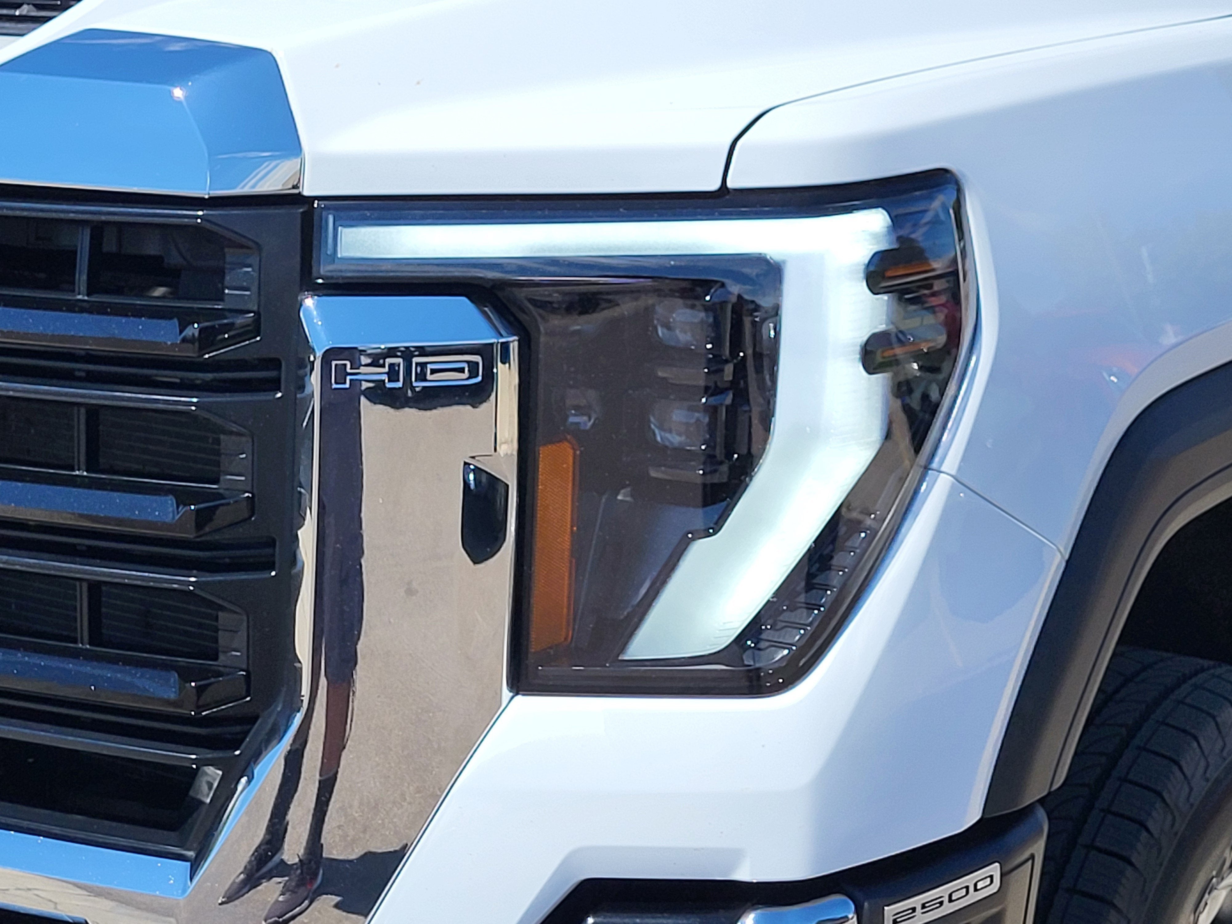 2025 GMC Sierra 2500HD Pro