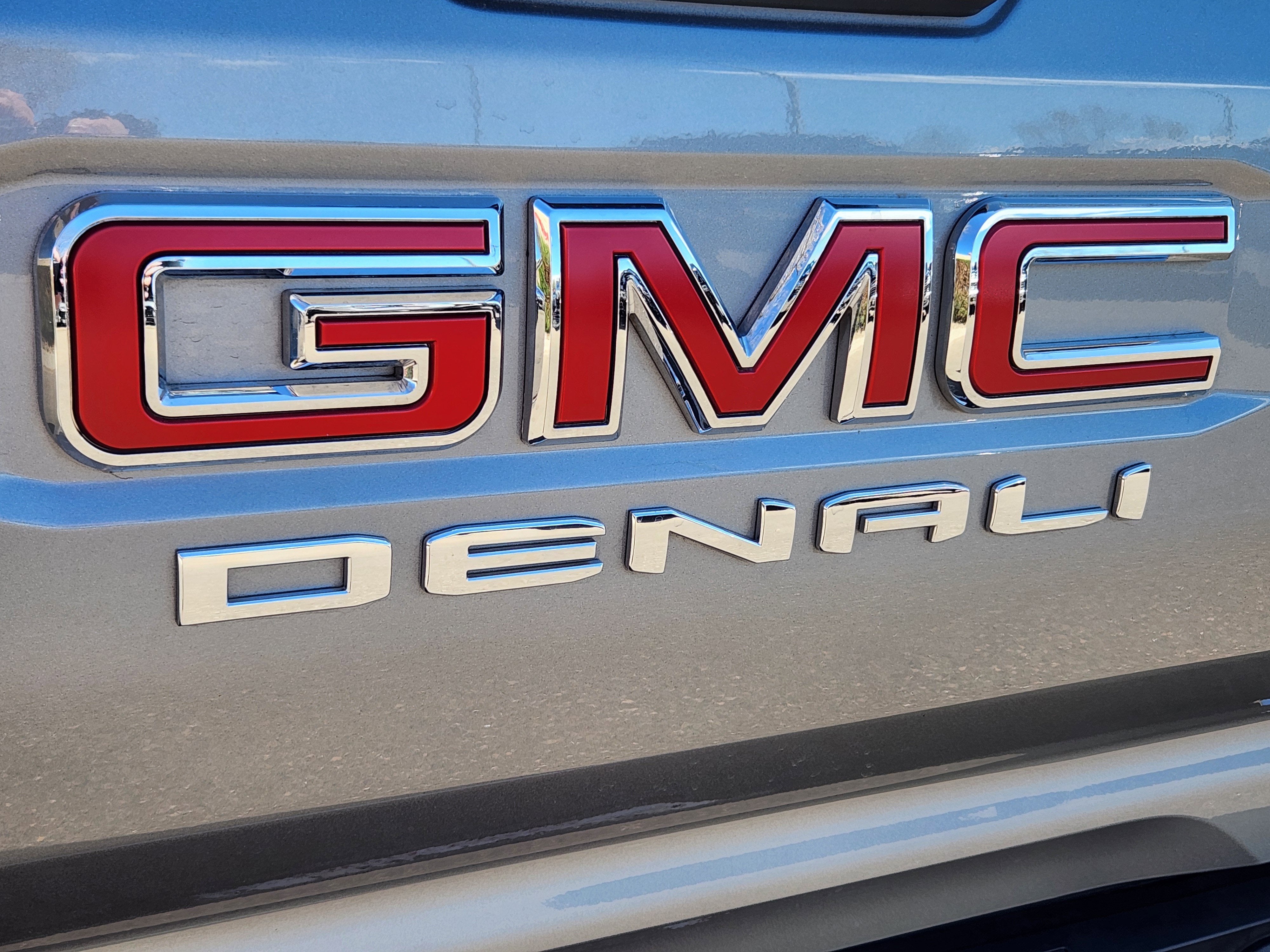 2024 GMC Canyon Denali