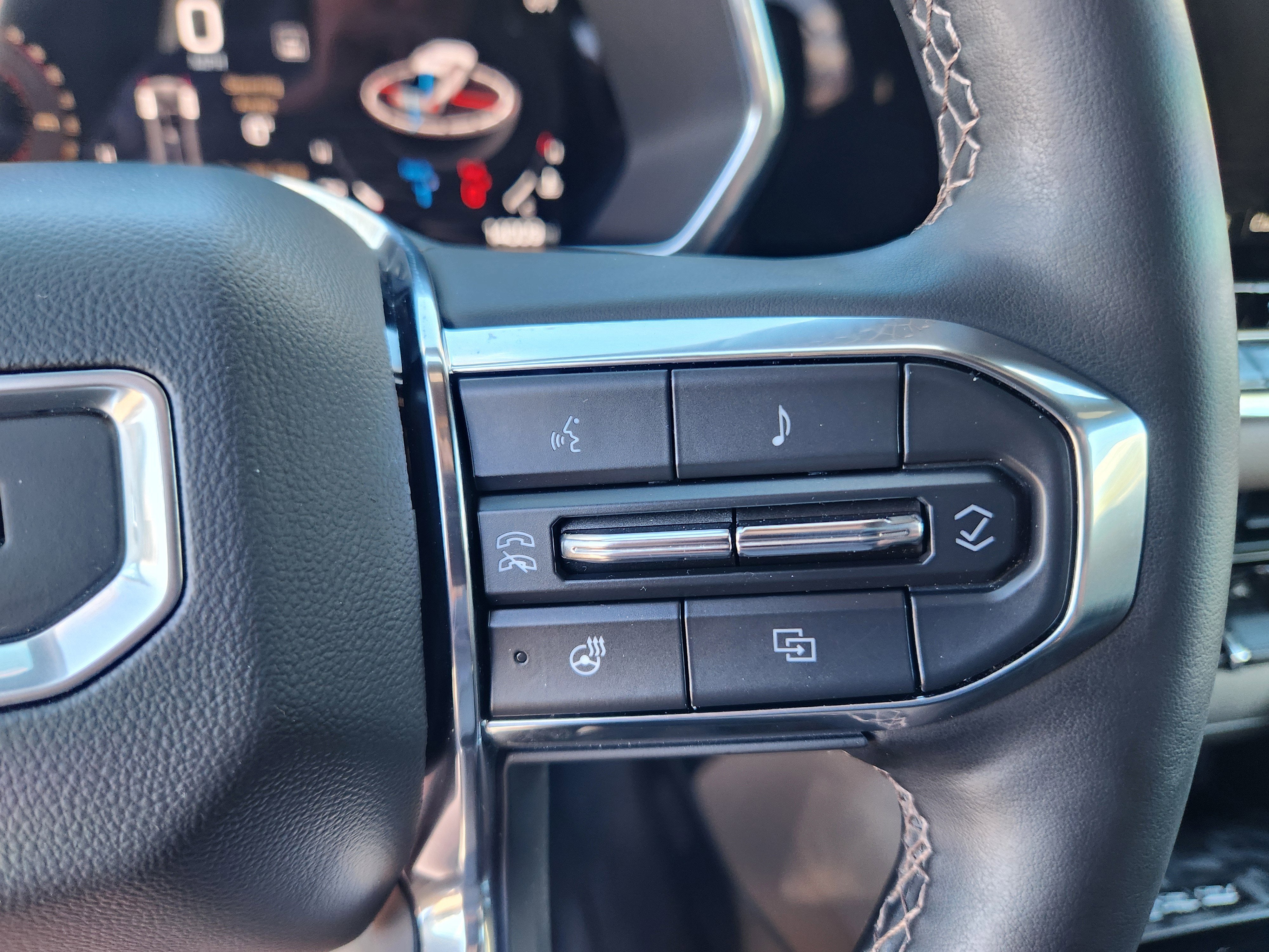 2024 GMC Canyon Denali
